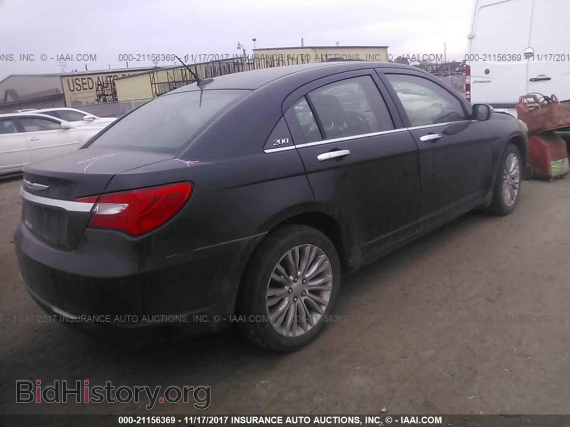 2011 Chrysler 200 - VIN: 1C3BC2FB7BN600898 - Photo 4