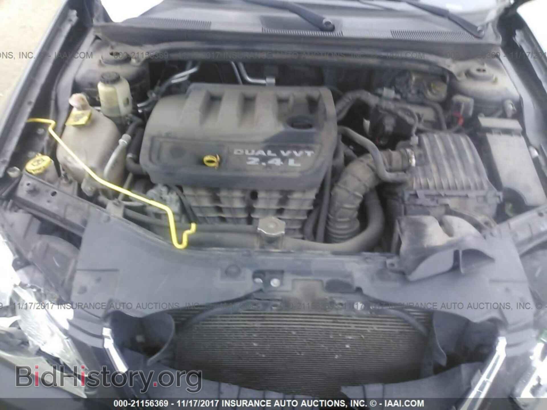 2011 Chrysler 200 - VIN: 1C3BC2FB7BN600898 - Photo 10