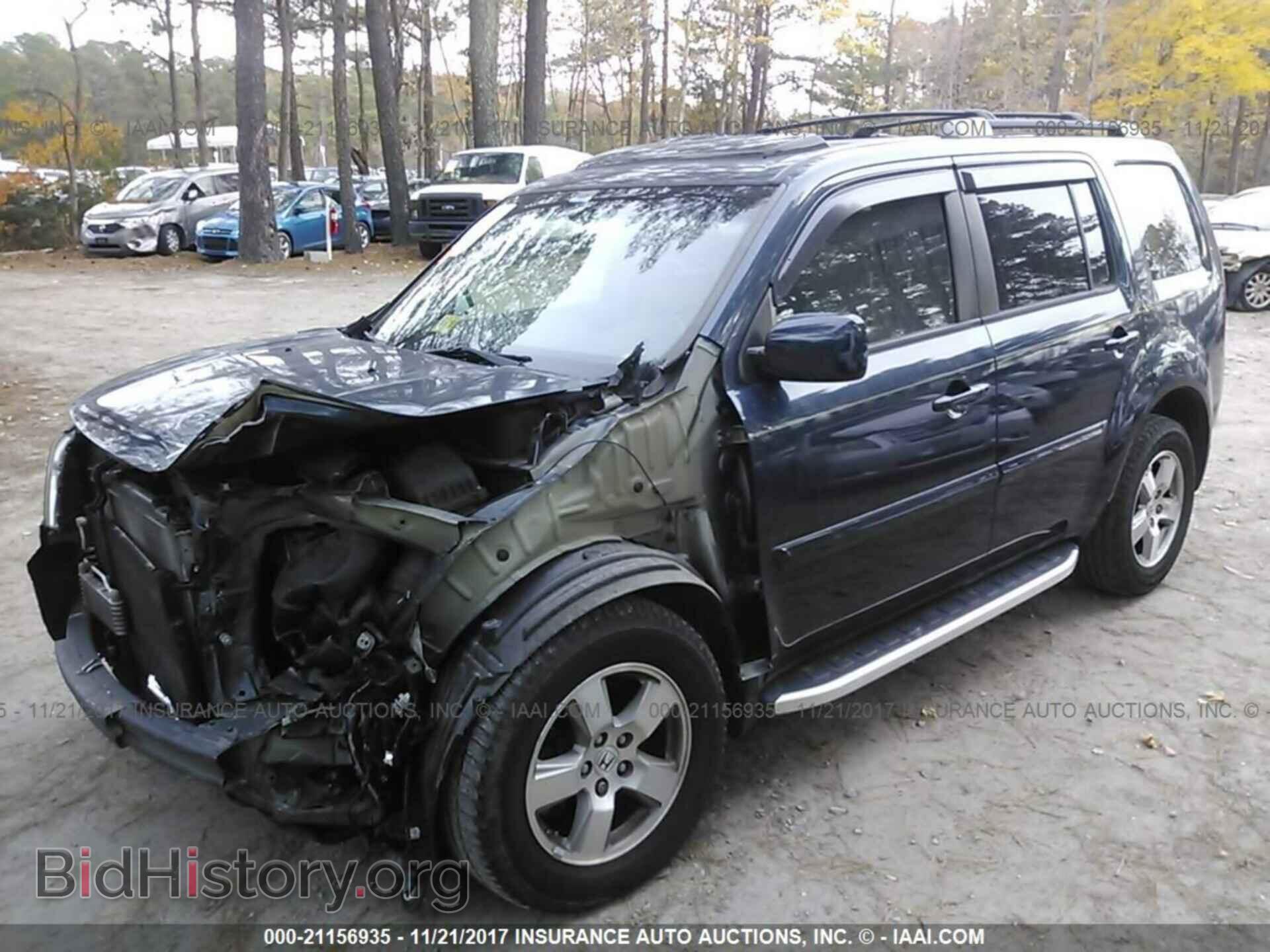 2011 Honda Pilot - VIN: 5FNYF4H63BB066936 - Photo 2