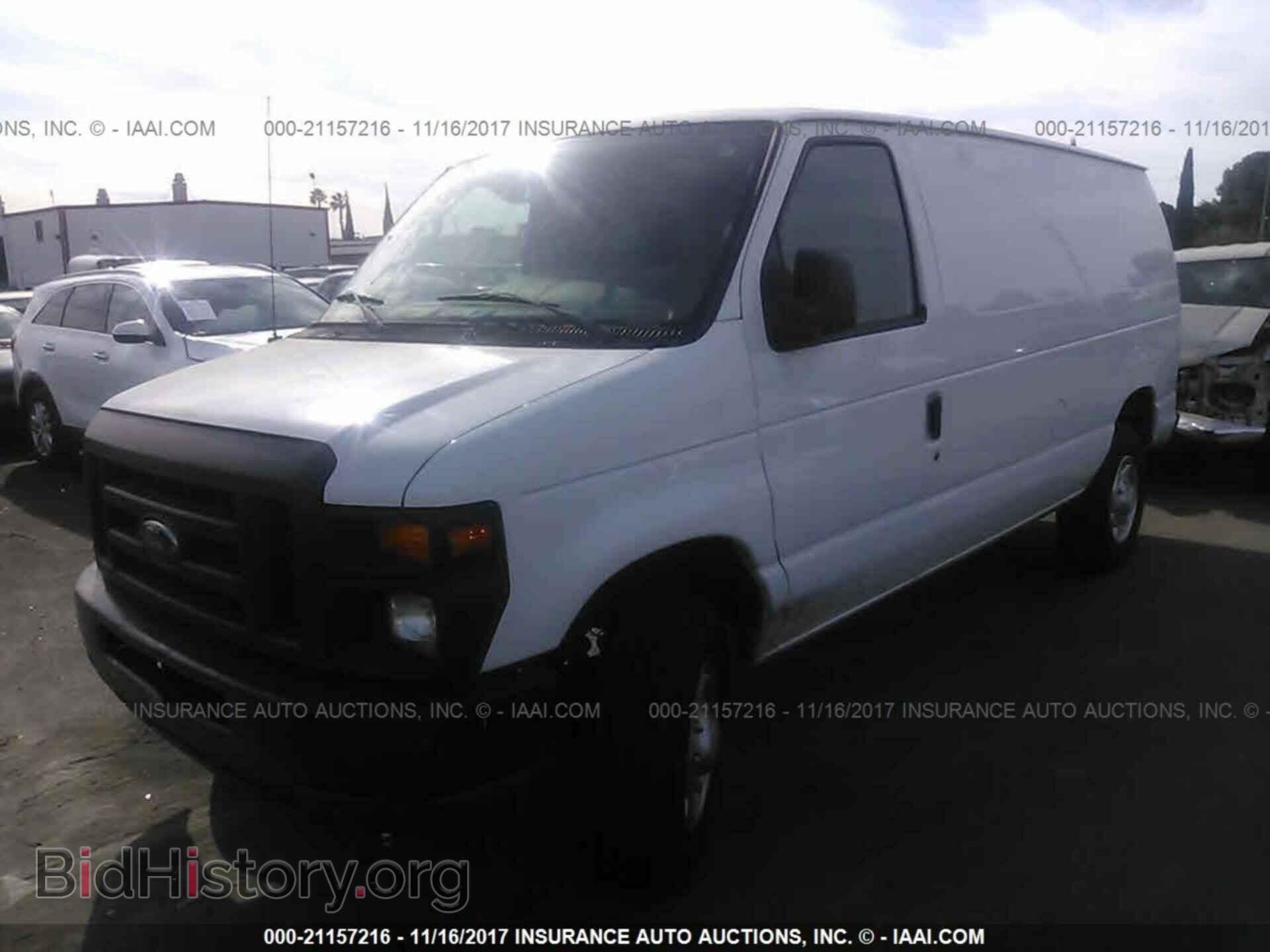2011 Ford Econoline - VIN: 1FTNE2EW2BDA03834 - Фото 2
