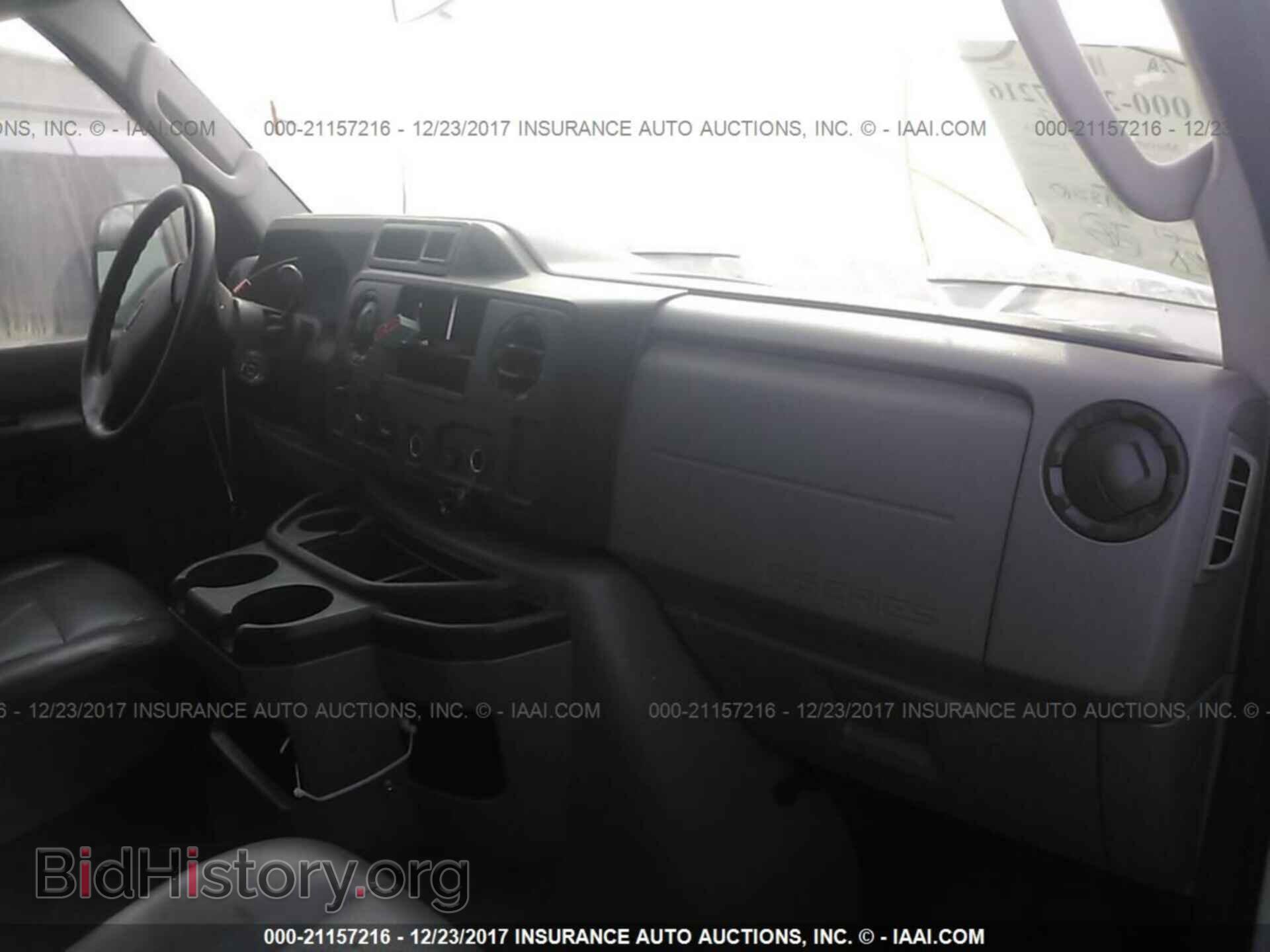 2011 Ford Econoline - VIN: 1FTNE2EW2BDA03834 - Фото 5
