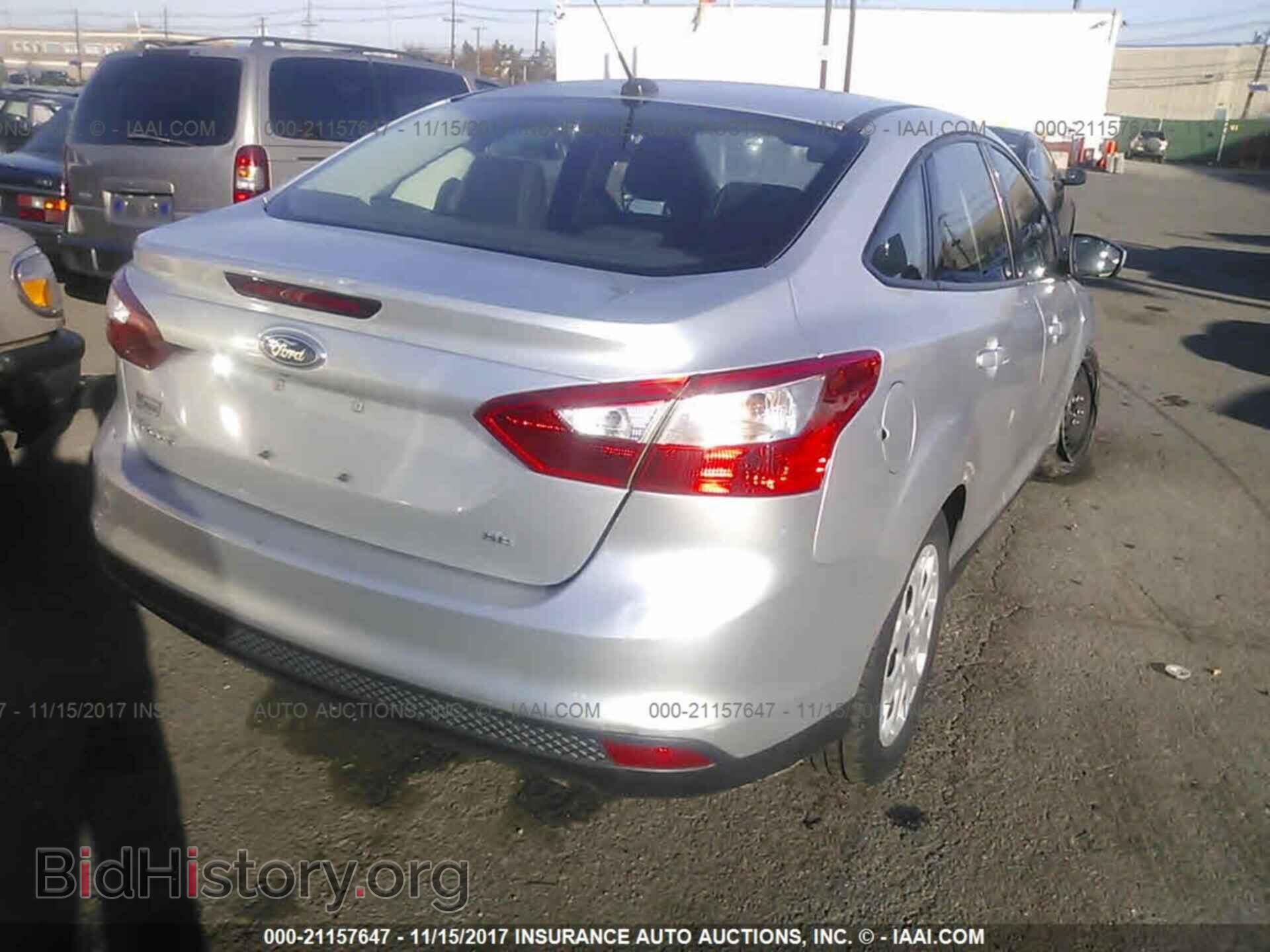 2012 Ford Focus - VIN: 1FAHP3F27CL223900 - Photo 4