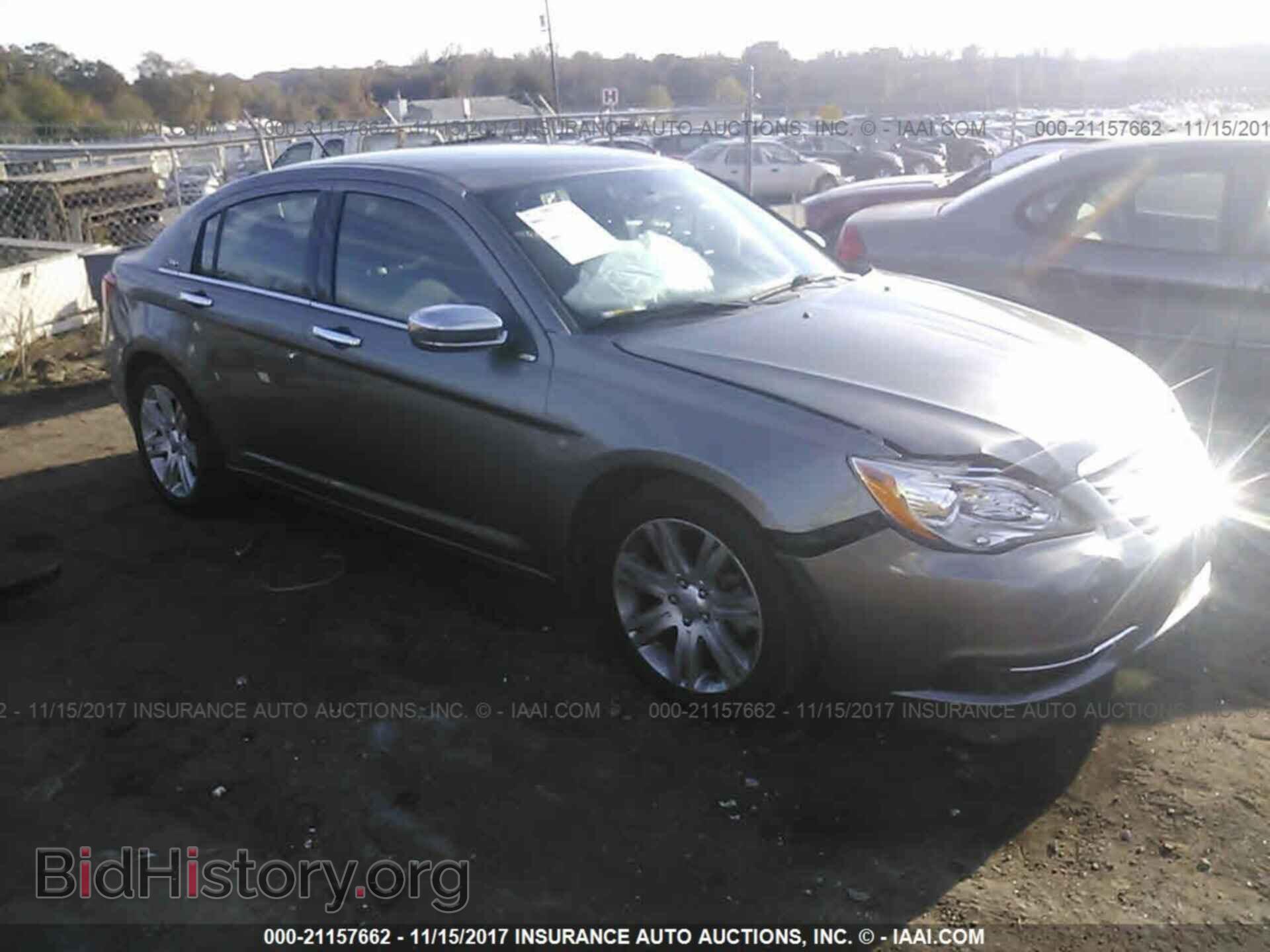 Photo 1C3CCBAB1DN671335 - Chrysler 200 2013