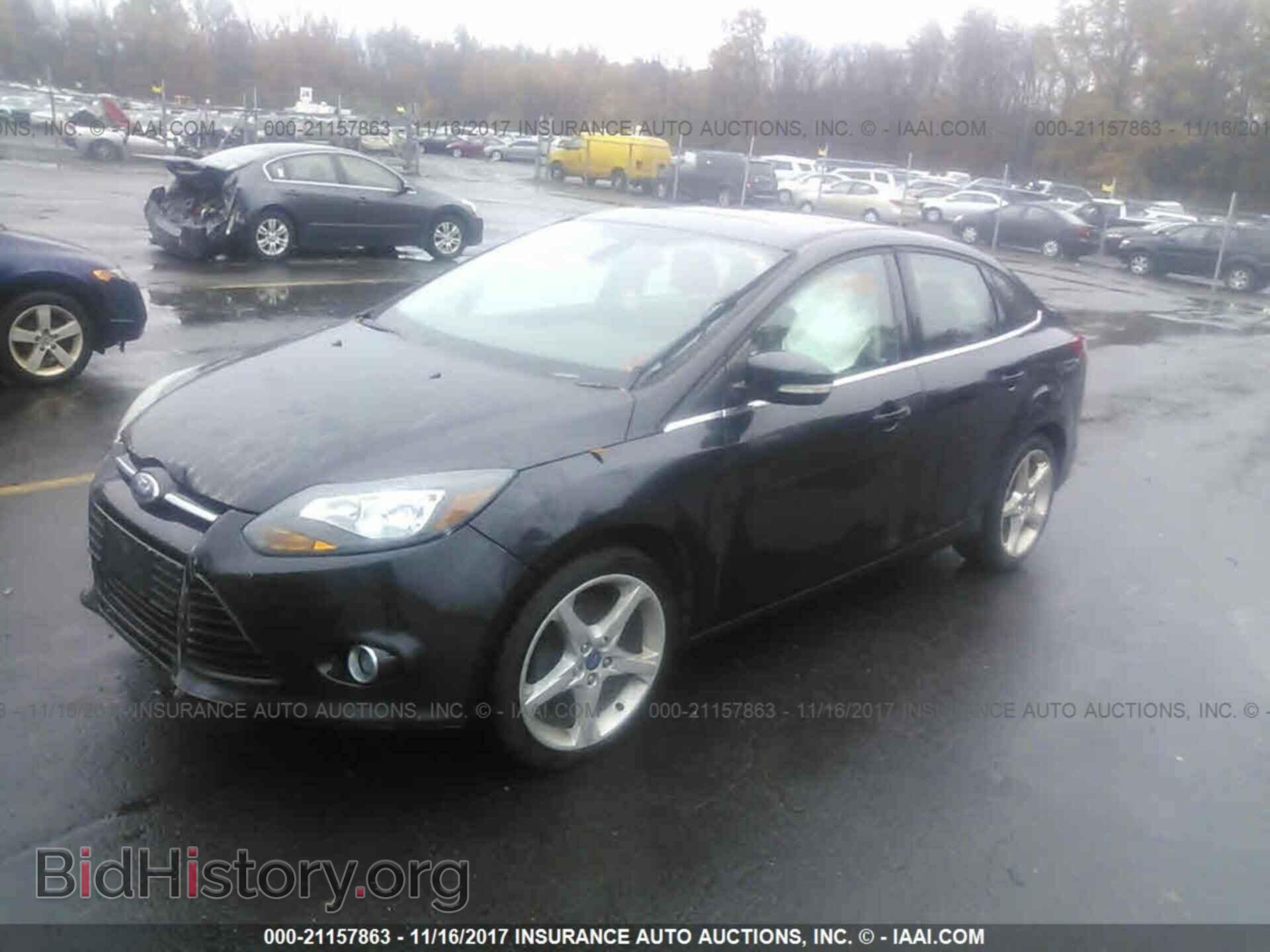 2012 Ford Focus - VIN: 1FAHP3J28CL281604 - Фото 2