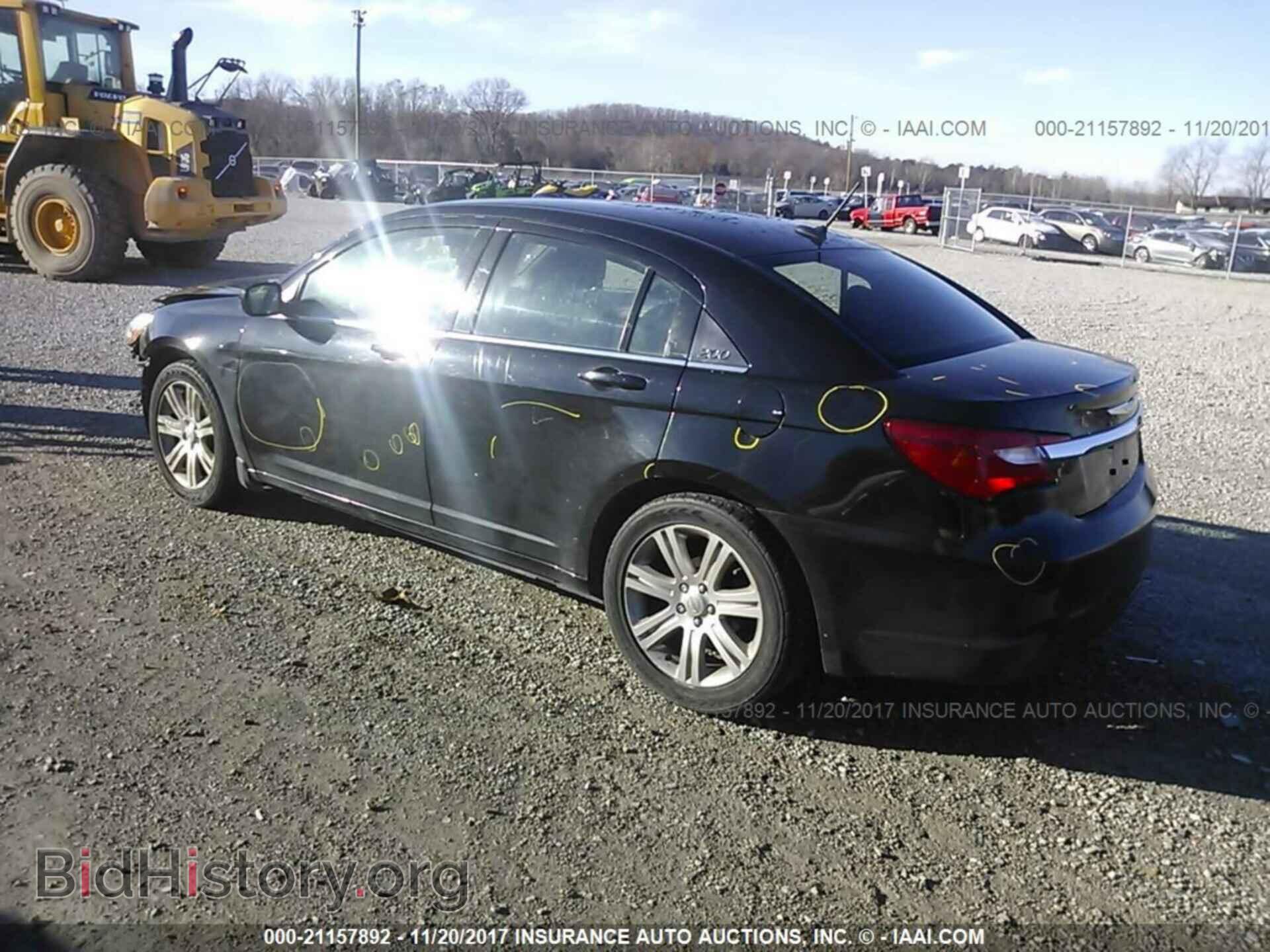 2013 Chrysler 200 - VIN: 1C3CCBAB9DN705280 - Photo 3