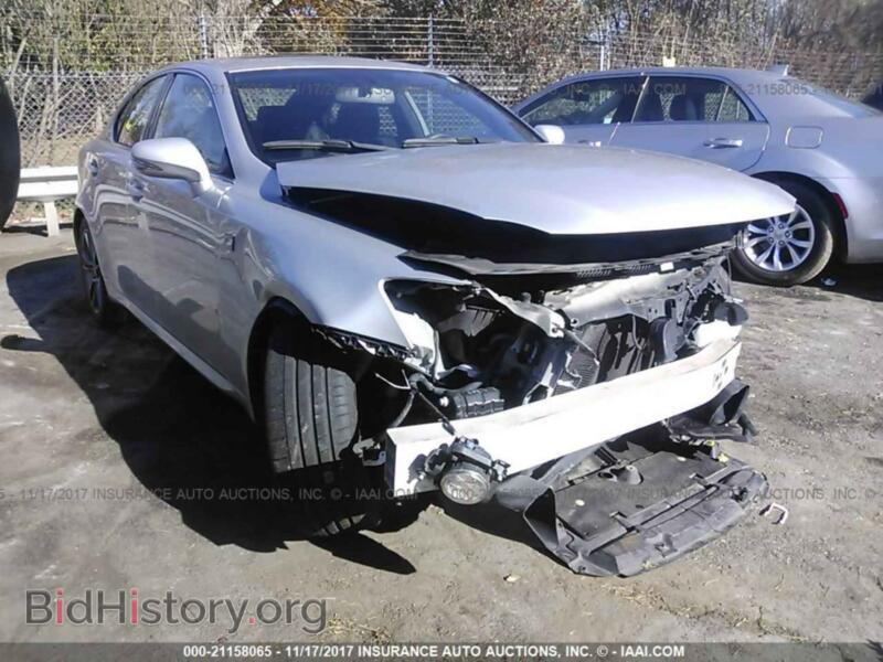 2011 Lexus IS (VIN JTHBE5C20B5027448) — фото 1 из 10, IAAI, повреждение: передняя часть