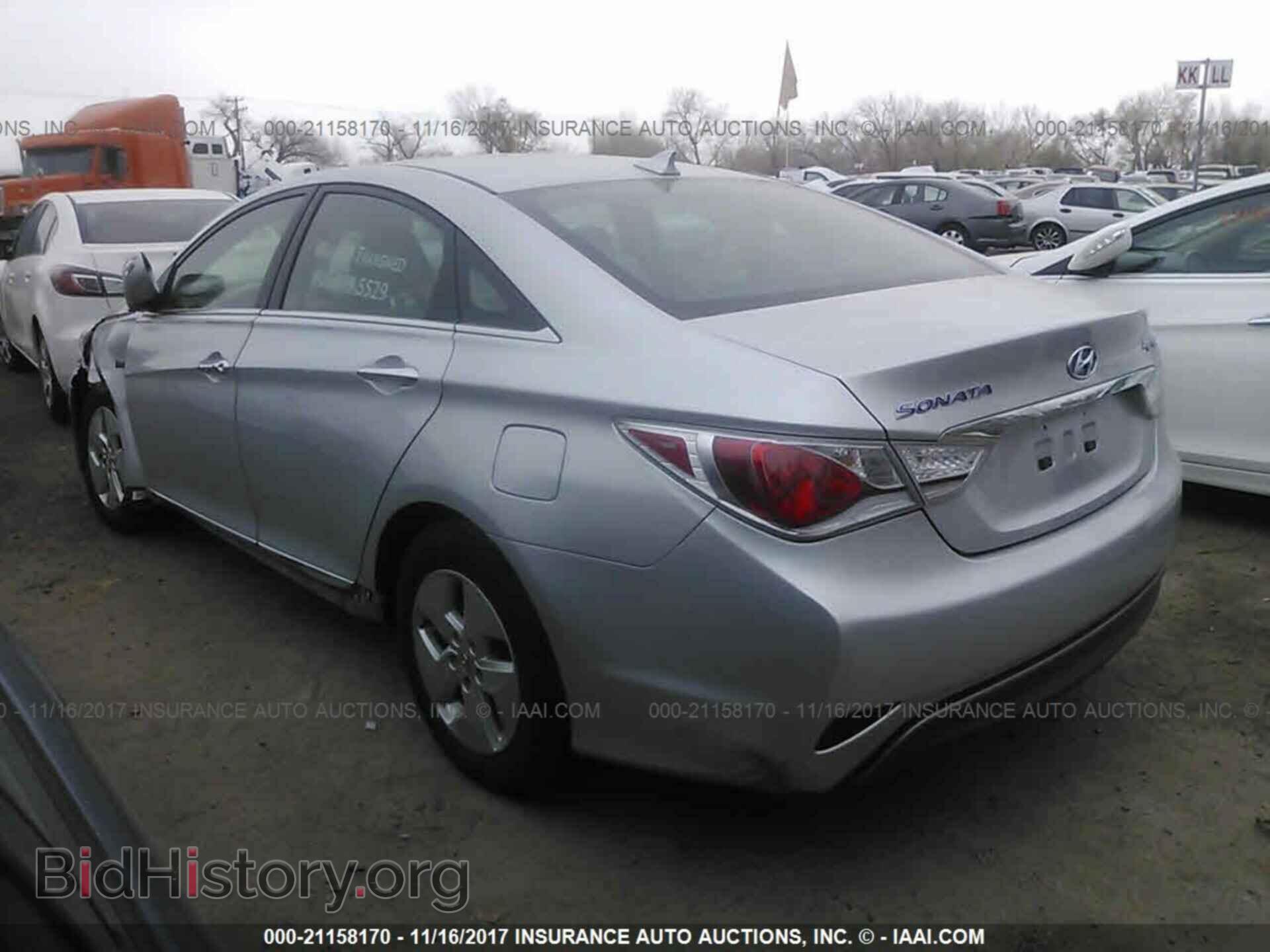 2012 Hyundai Sonata - VIN: KMHEC4A42CA035204 - Фото 3