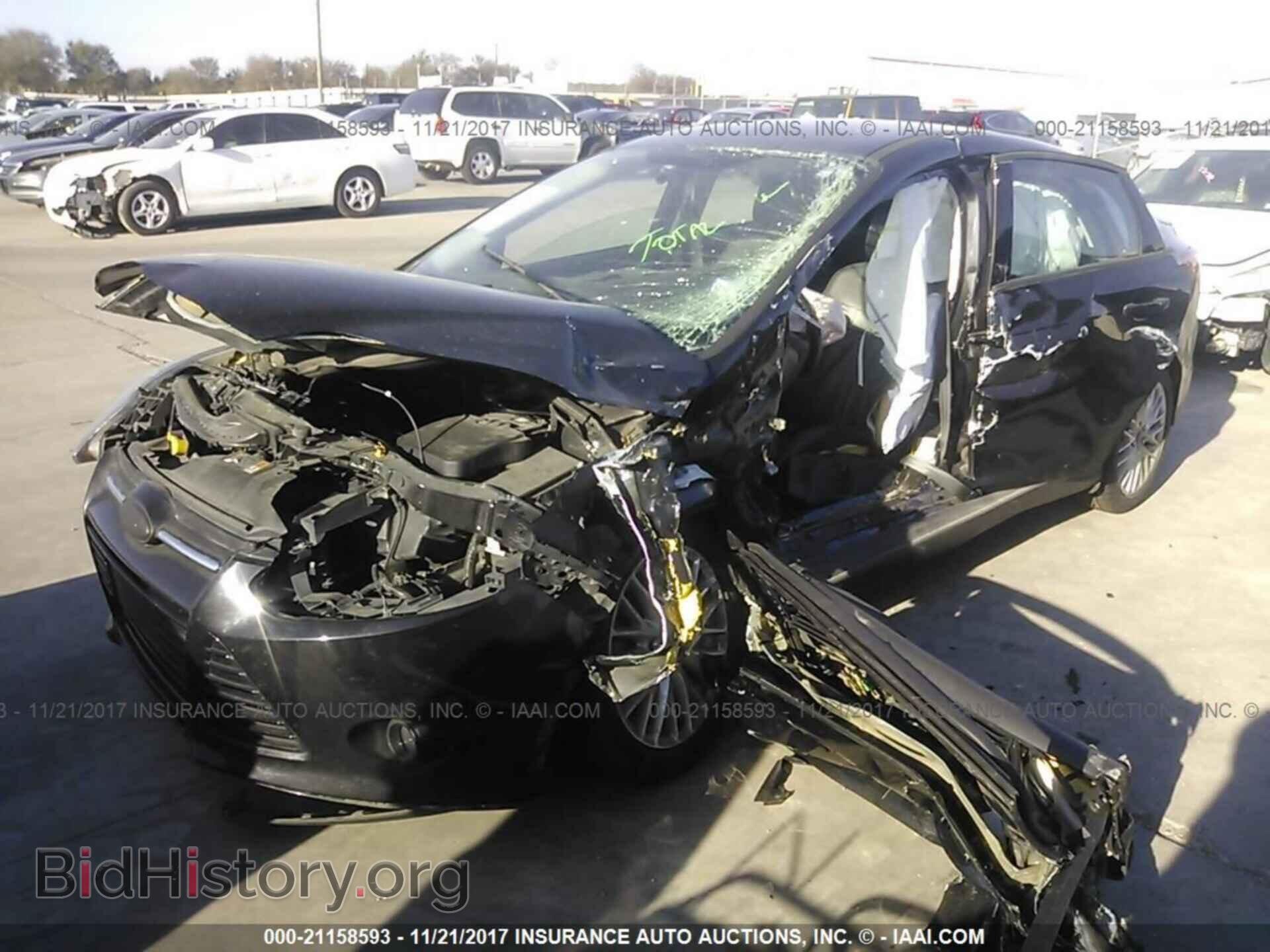 2014 Ford Focus - VIN: 1FADP3J22EL460593 - Фото 2