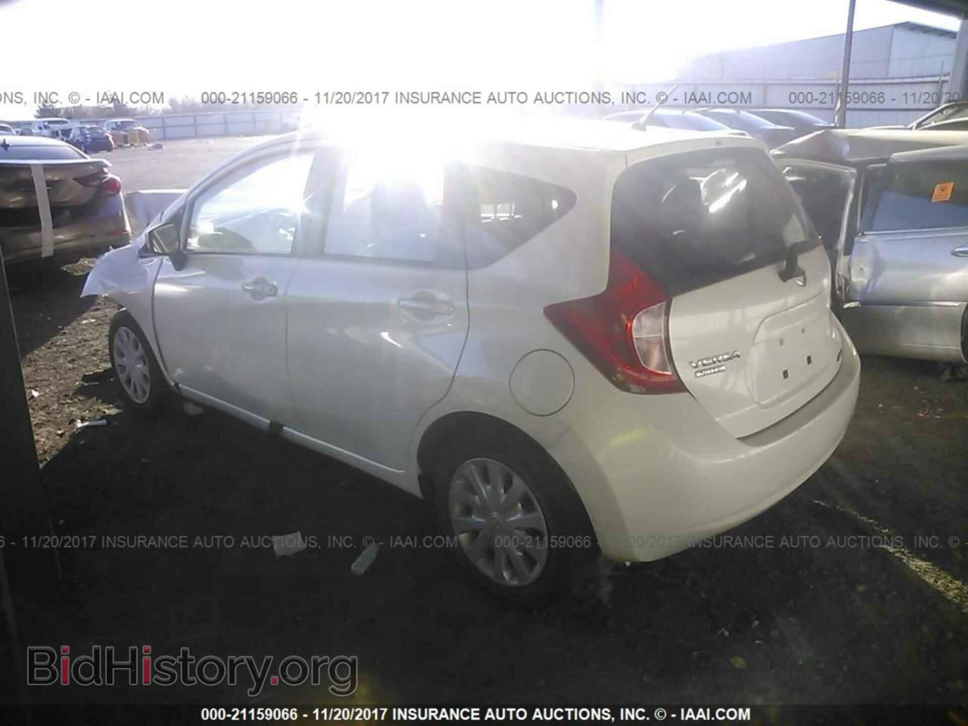 2015 Nissan Versa note - VIN: 3N1CE2CP2FL366513 - Фото 3