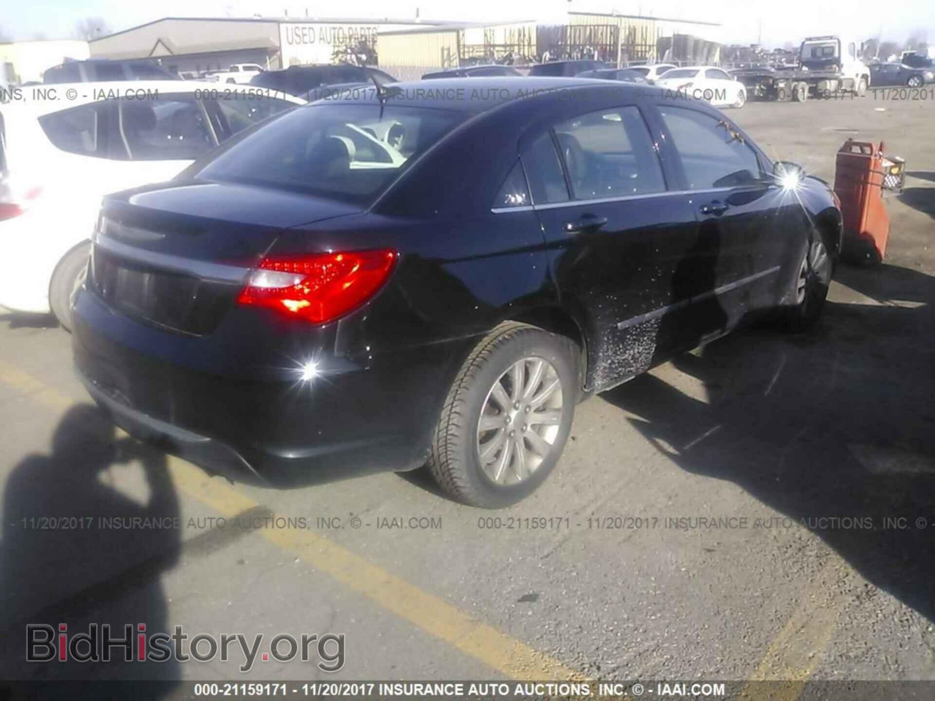 2012 CHRYSLER 200 - VIN: 1C3CCBBB8CN124608 - Фото 4