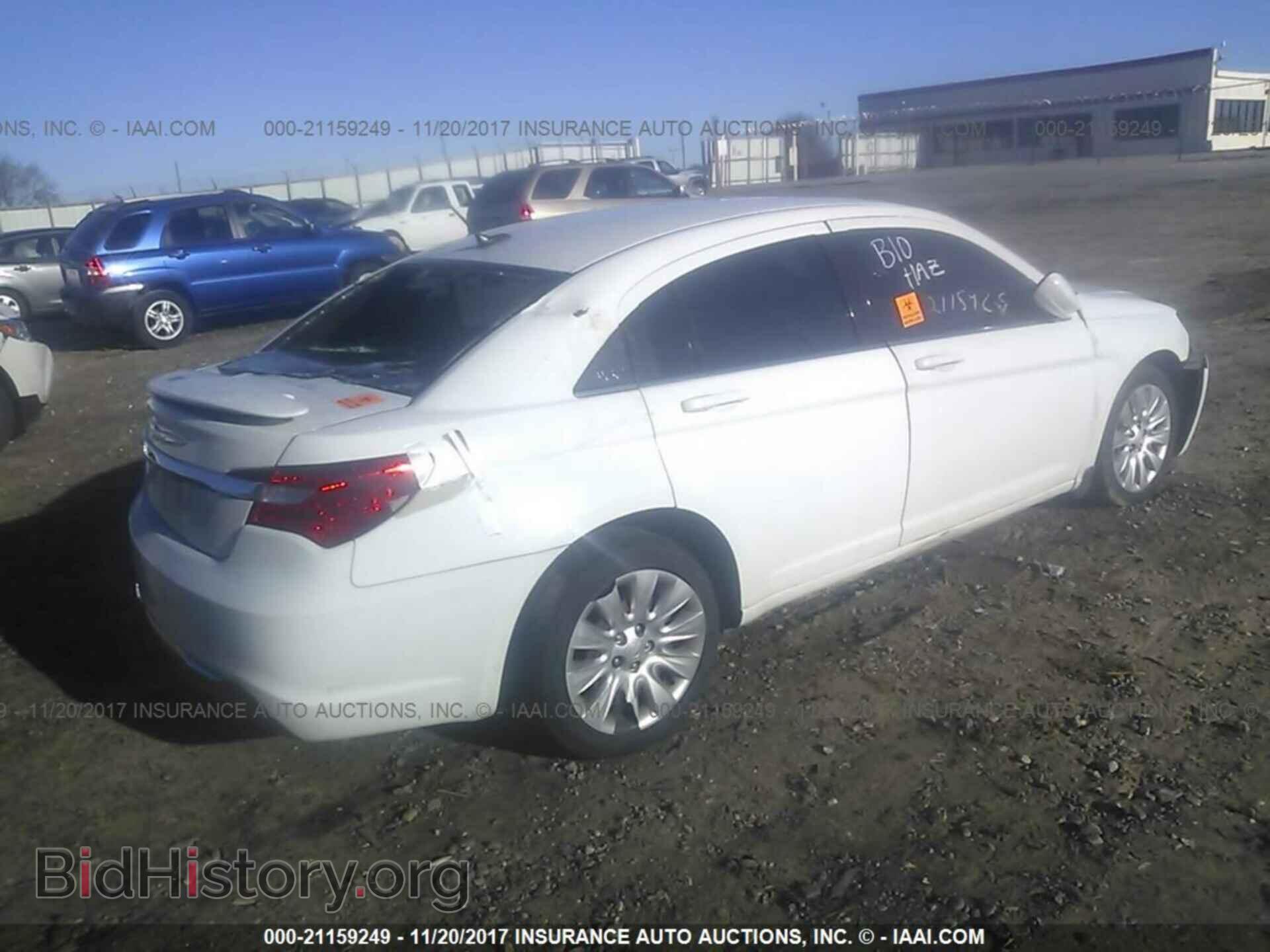 2012 Chrysler 200 - VIN: 1C3CCBBB9CN284190 - Фото 4