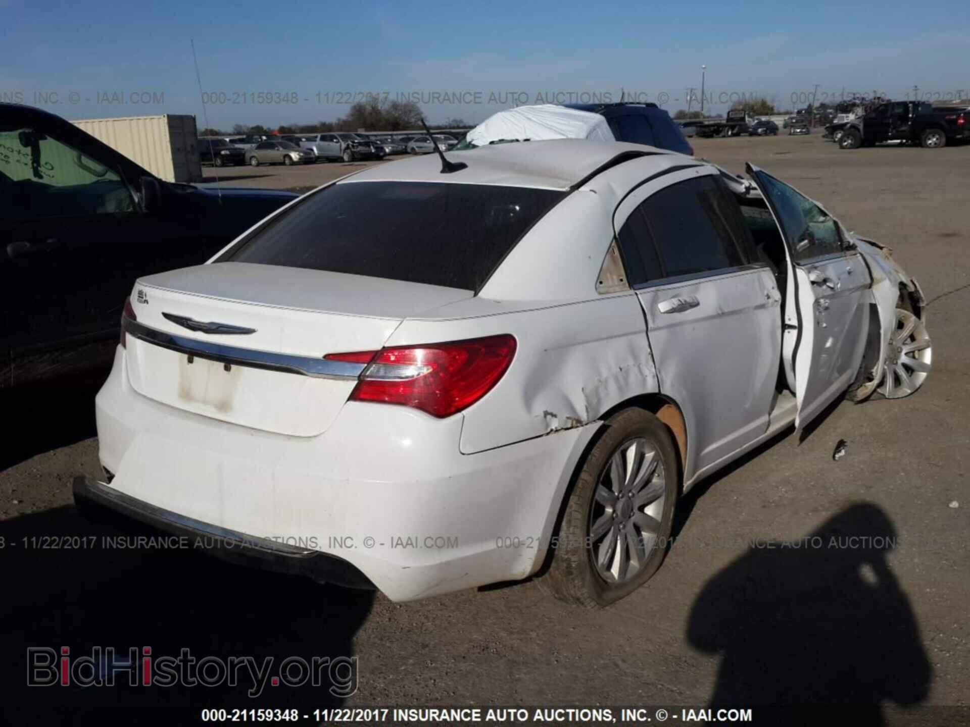 2011 Chrysler 200 - VIN: 1C3BC1FB0BN549822 - Фото 4