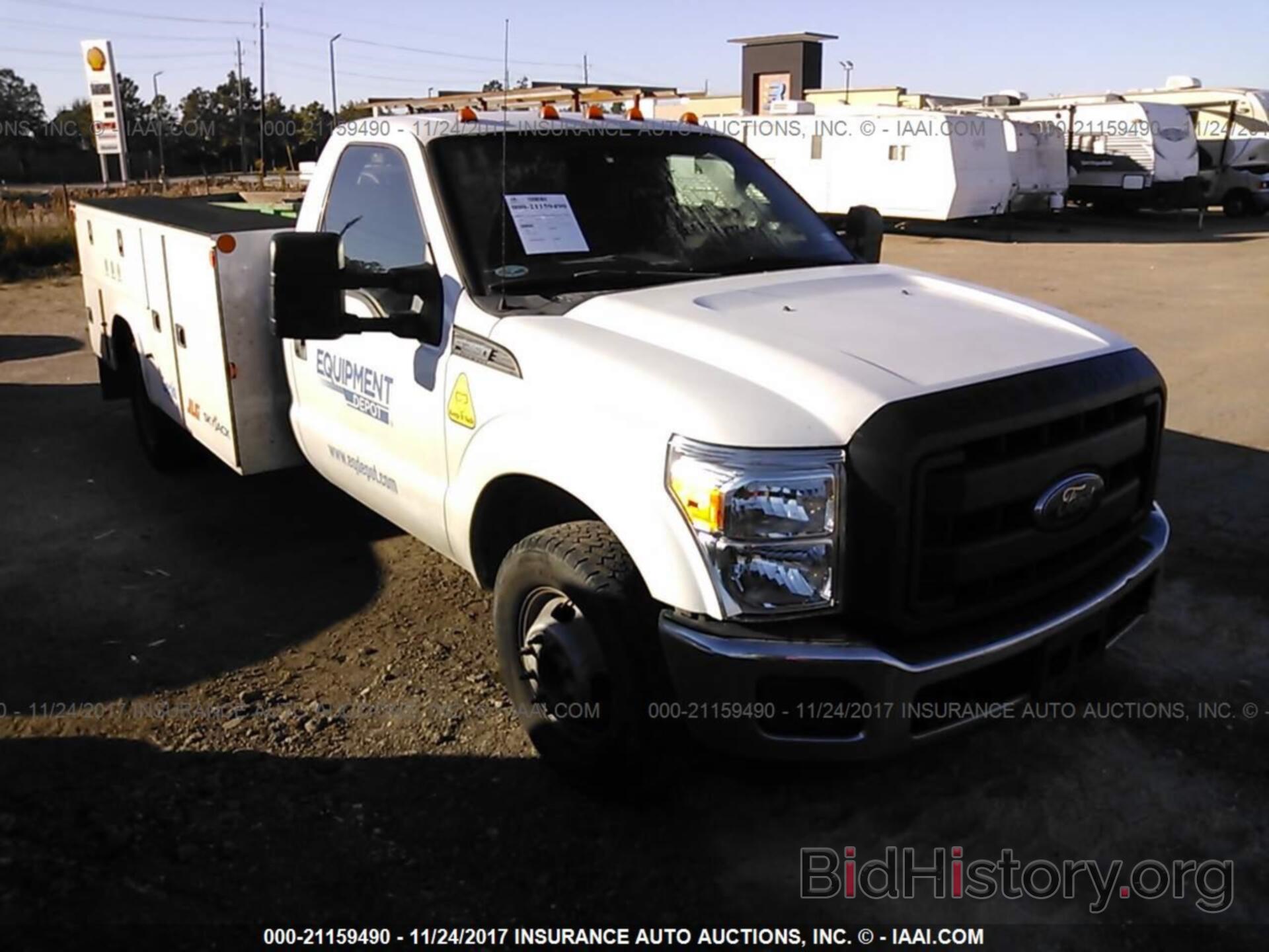 Photo 1FDRF3G62FEA65067 - Ford F350 2015