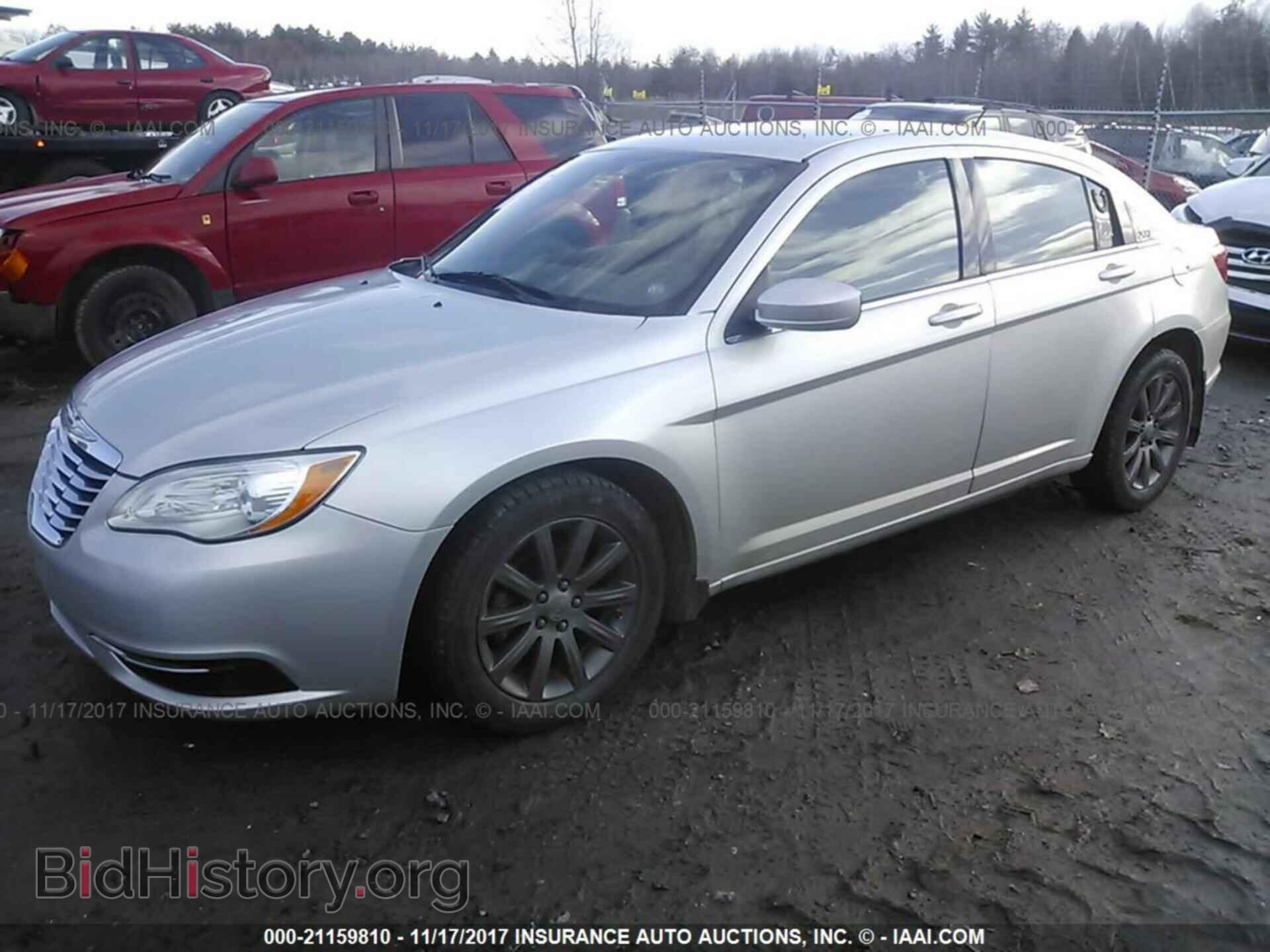 2012 Chrysler 200 - VIN: 1C3CCBBB4CN172798 - Фото 2
