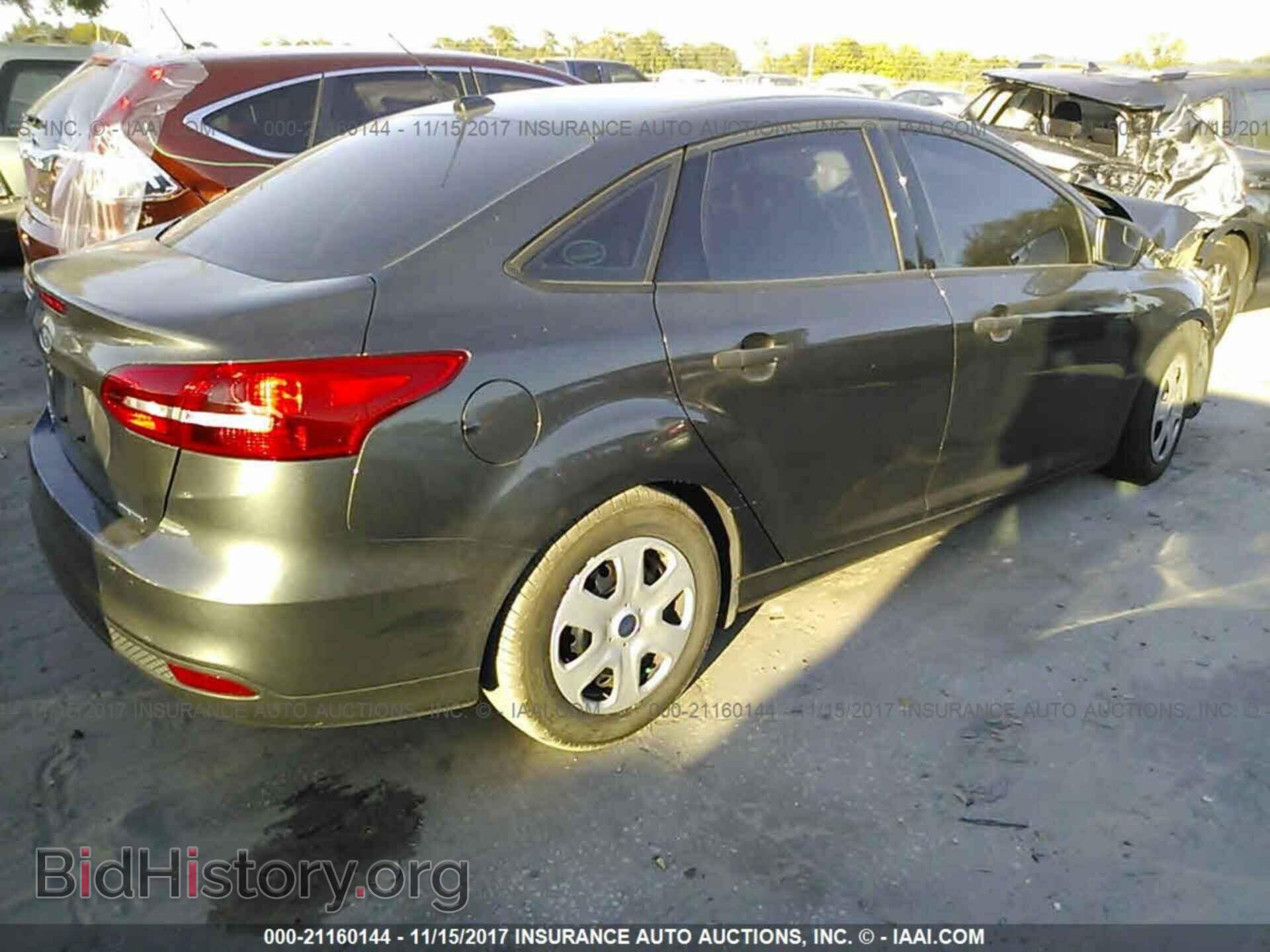 2015 Ford Focus - VIN: 1FADP3E2XFL339094 - Фото 4