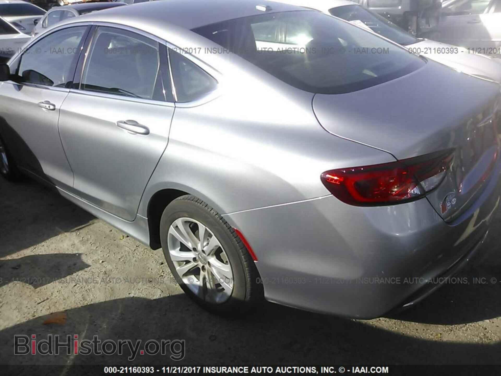 2016 Chrysler 200 - VIN: 1C3CCCAB2GN164342 - Photo 3