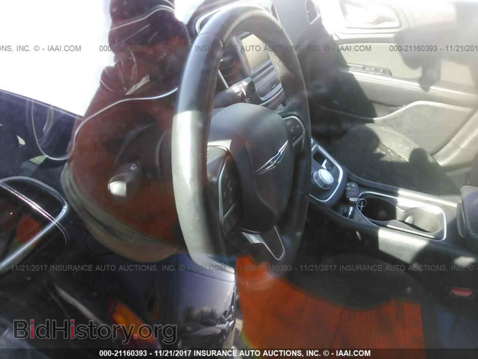 2016 Chrysler 200 - VIN: 1C3CCCAB2GN164342 - Photo 5