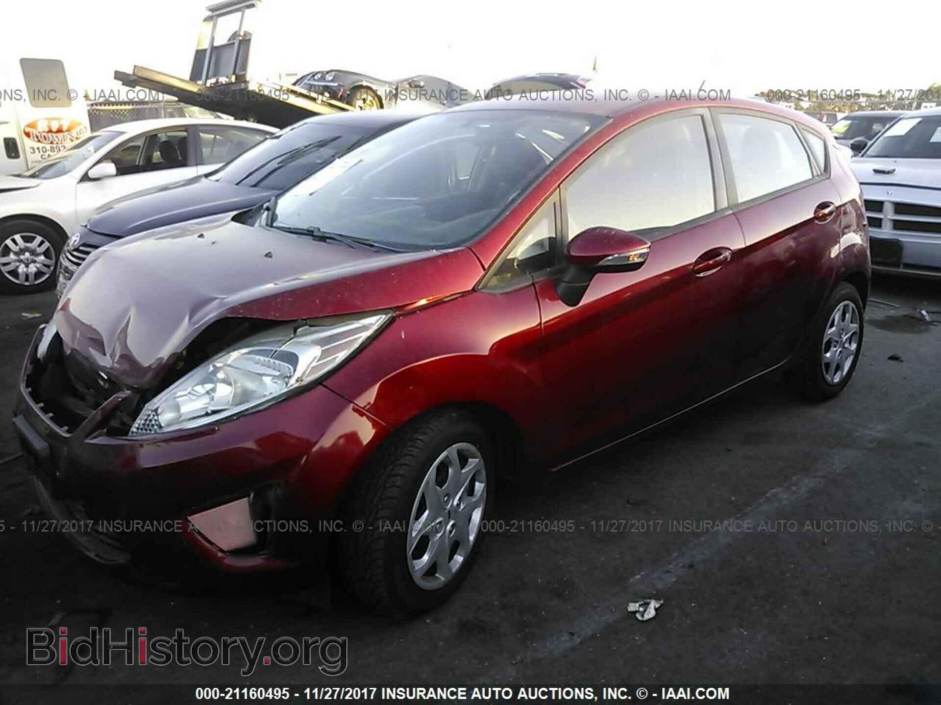 2013 Ford Fiesta - VIN: 3FADP4EJ8DM167561 - Фото 2