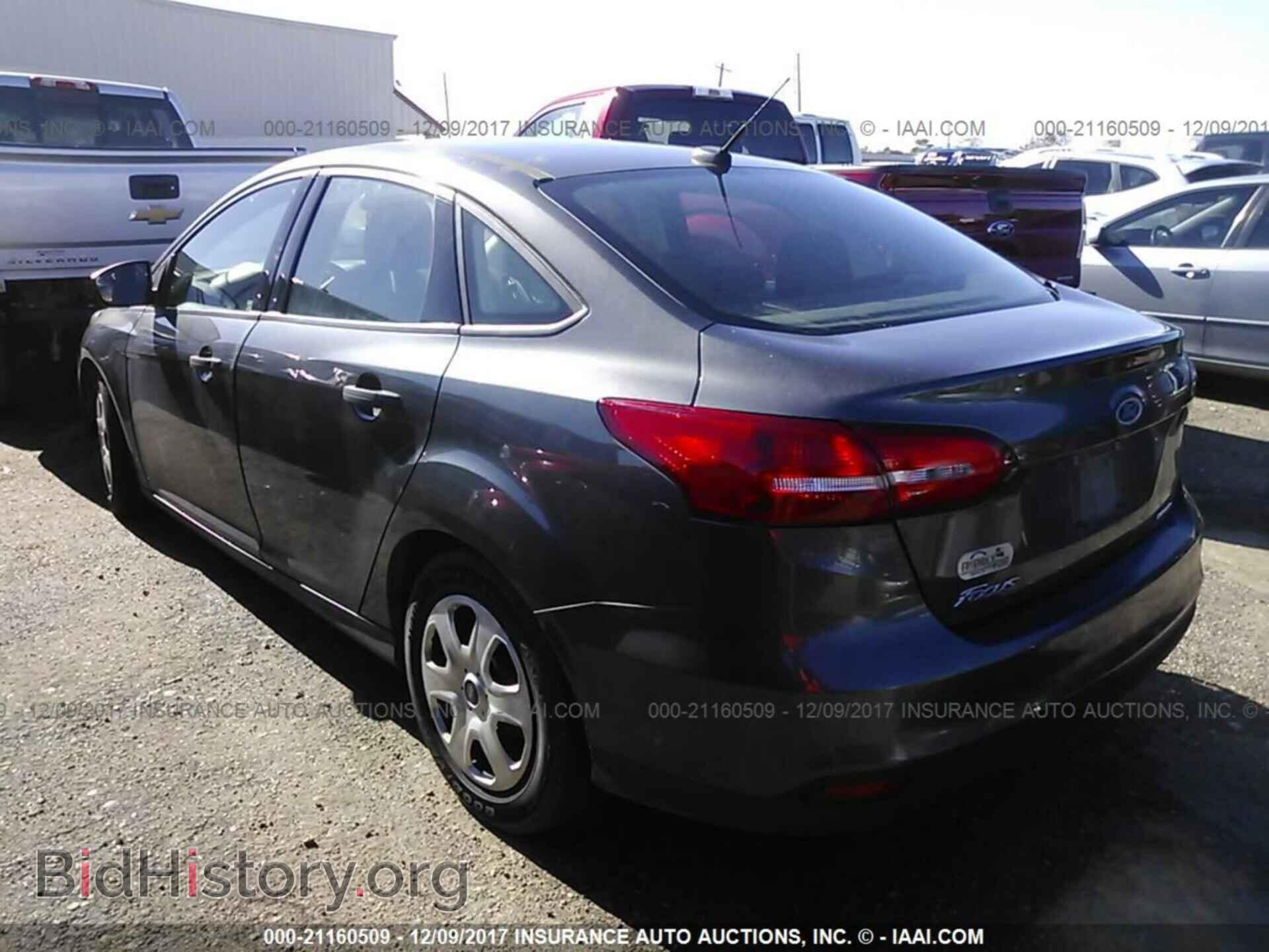 2016 Ford Focus - VIN: 1FADP3E25GL281509 - Фото 3