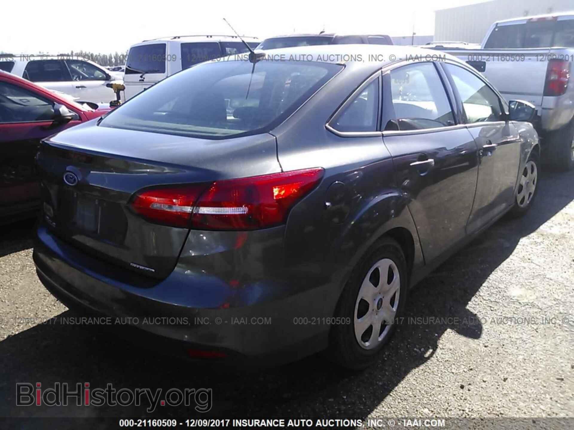 2016 Ford Focus - VIN: 1FADP3E25GL281509 - Фото 4