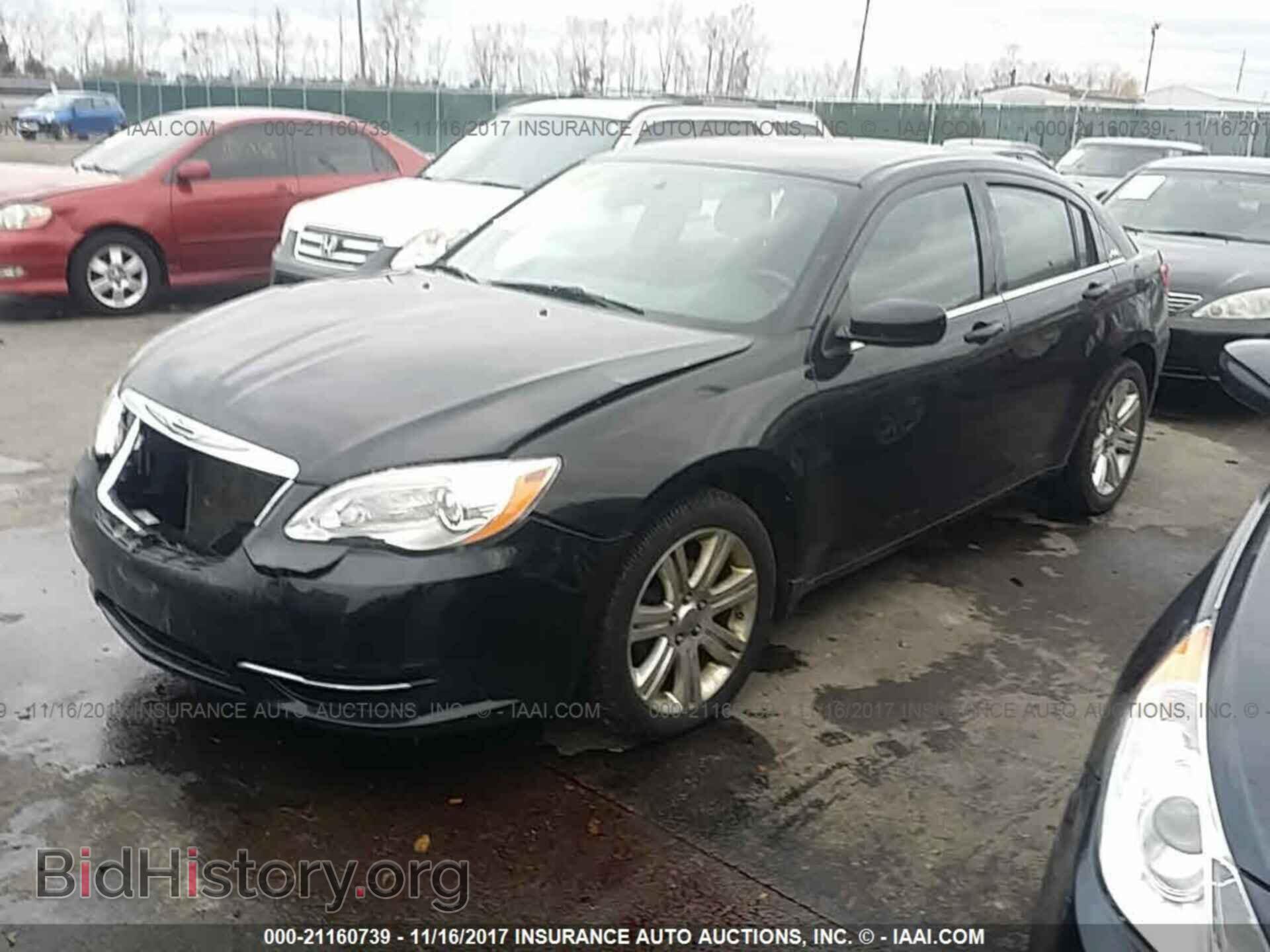 2011 Chrysler 200 - VIN: 1C3BC1FB9BN611766 - Фото 2