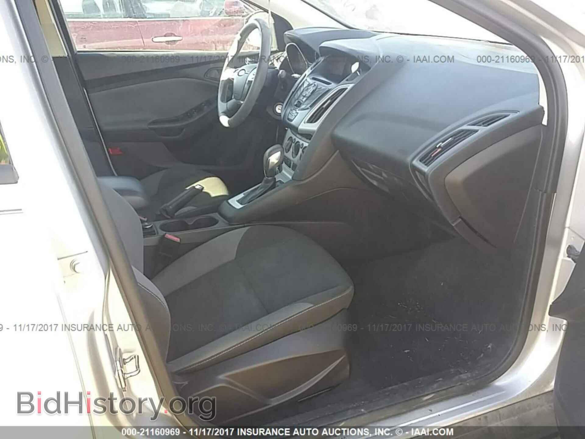 2012 Ford Focus - VIN: 1FAHP3F22CL472556 - Photo 5