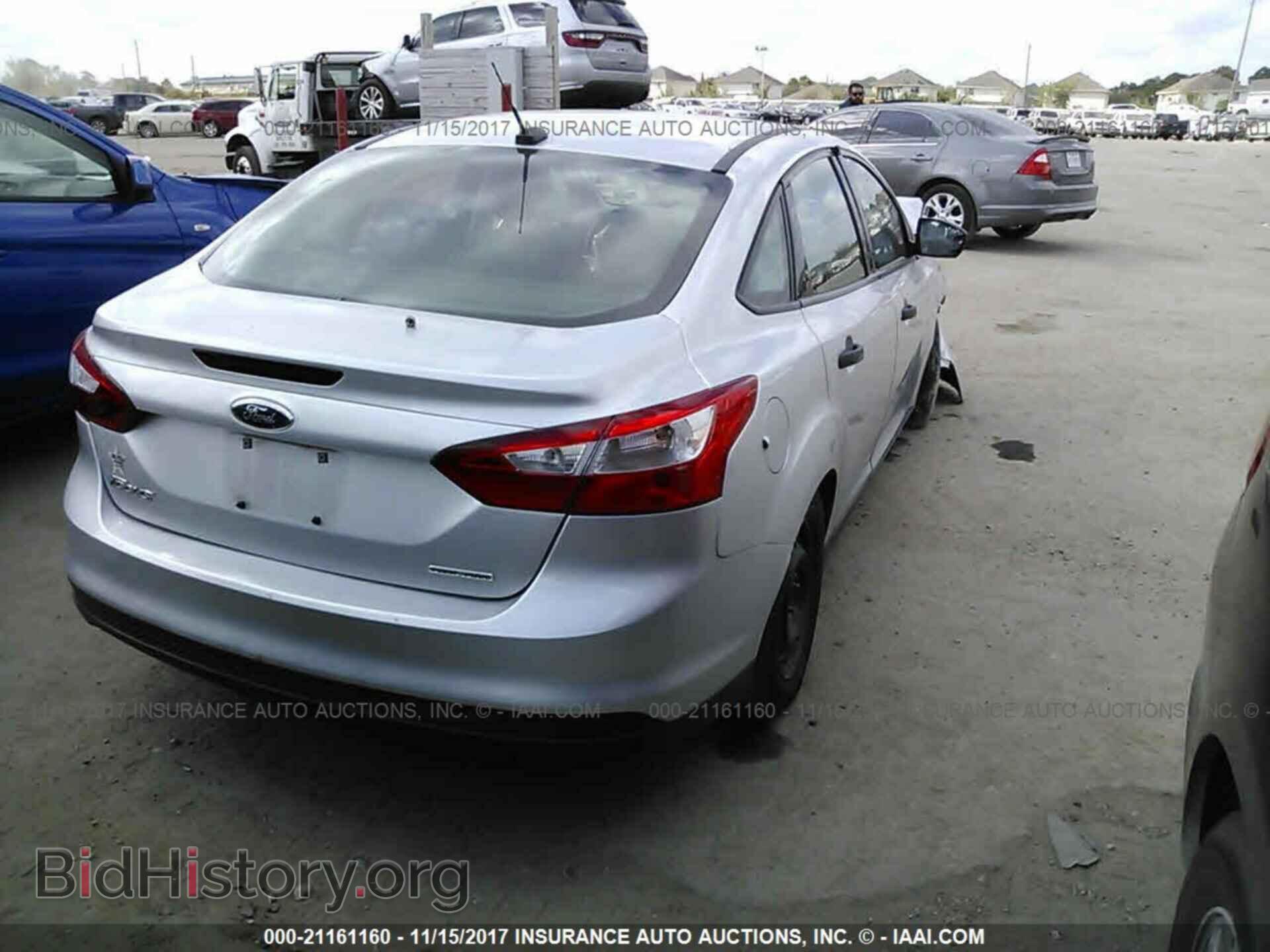 2014 Ford Focus - VIN: 1FADP3E25EL362233 - Фото 4