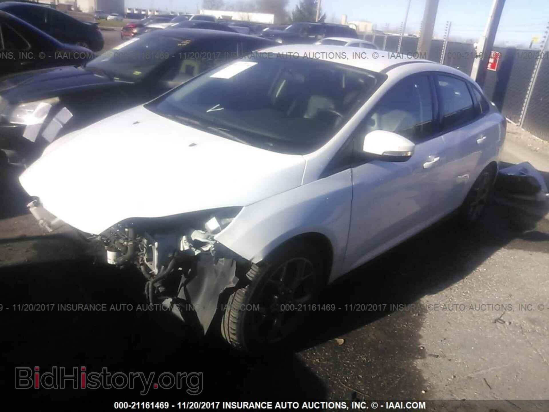 2013 Ford Focus - VIN: 1FADP3F22DL301130 - Photo 2