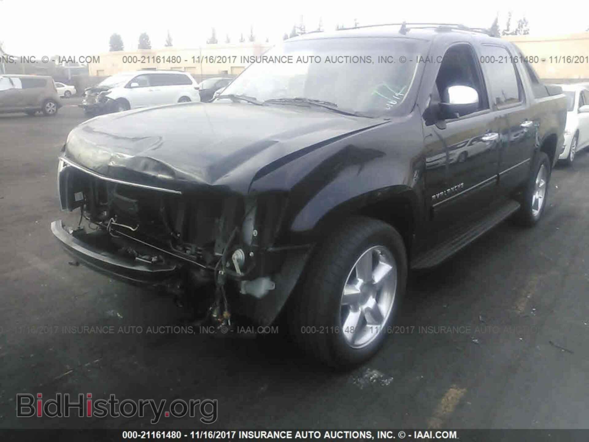 2012 Chevrolet Avalanche - VIN: 3GNMCEE02CG146356 - Фото 2