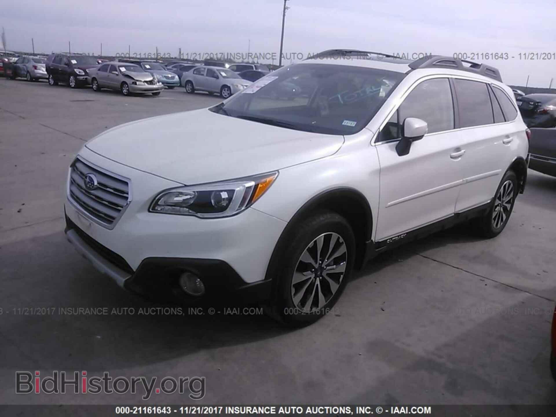 2016 Subaru Outback - VIN: 4S4BSBNC5G3242952 - Photo 2