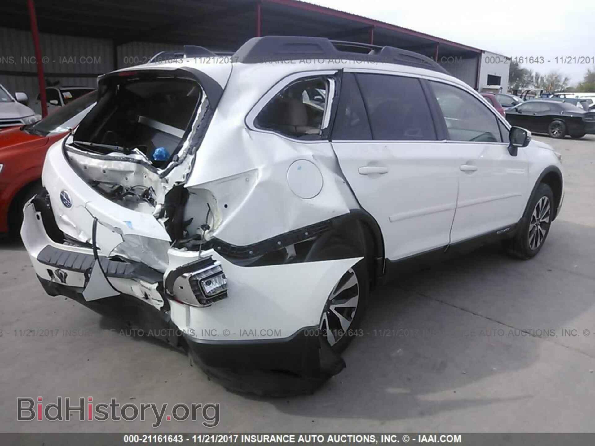2016 Subaru Outback - VIN: 4S4BSBNC5G3242952 - Photo 4