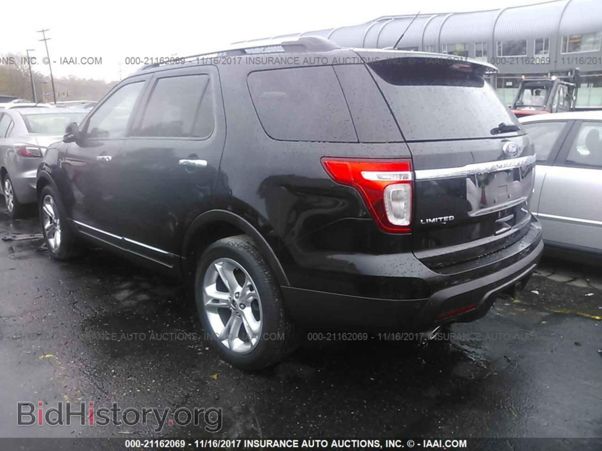 2011 Ford Explorer - VIN: 1FMHK8F82BGA40241 - Photo 3