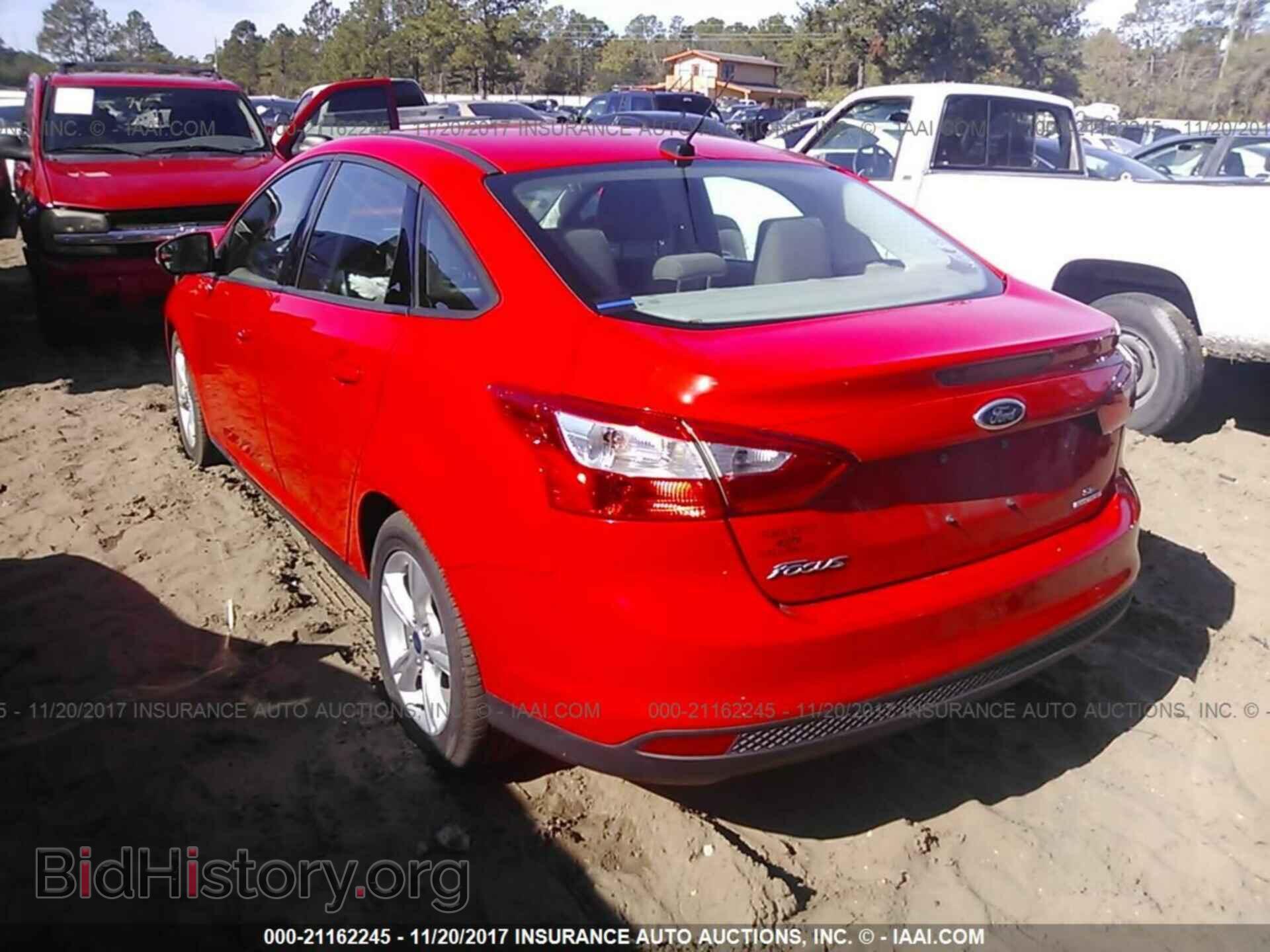 2013 Ford Focus - VIN: 1FADP3F21DL190828 - Photo 3
