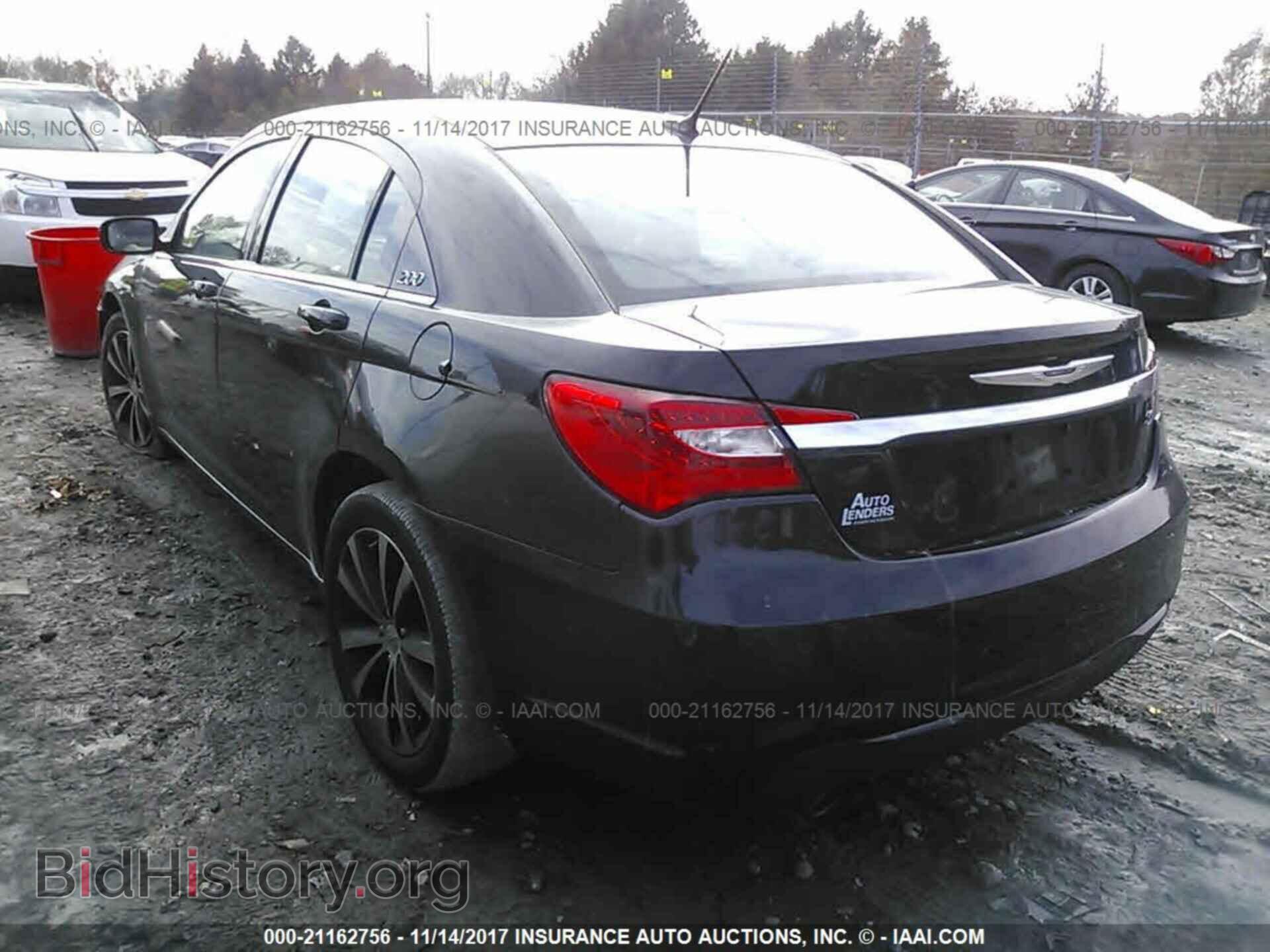 2013 Chrysler 200 - VIN: 1C3CCBCGXDN507770 - Фото 3