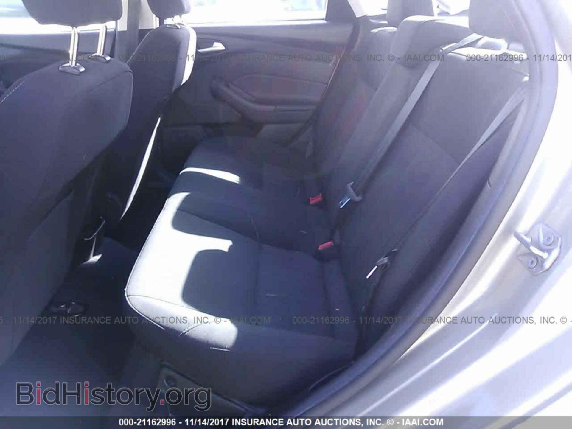 2016 Ford Focus - VIN: 1FADP3F20GL348435 - Photo 8