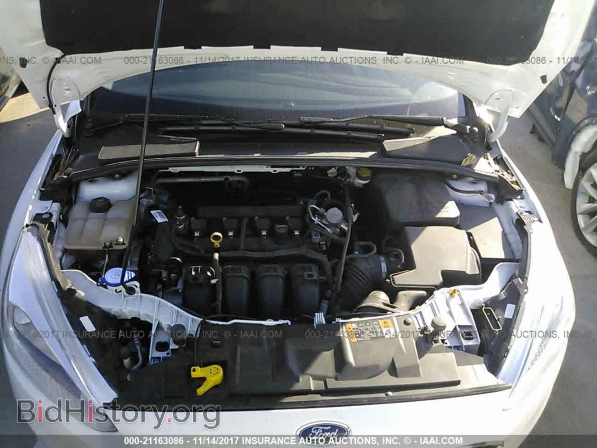 2016 Ford Focus - VIN: 1FADP3K27GL338992 - Photo 10