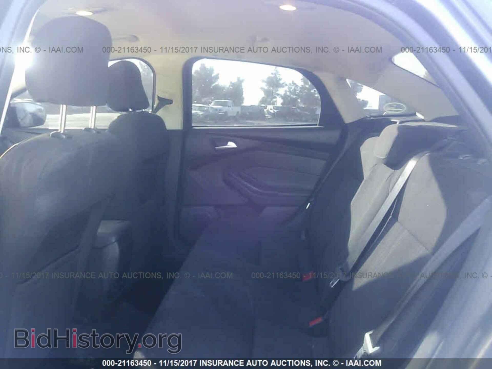 2016 Ford Focus - VIN: 1FADP3F22GL395790 - Фото 8