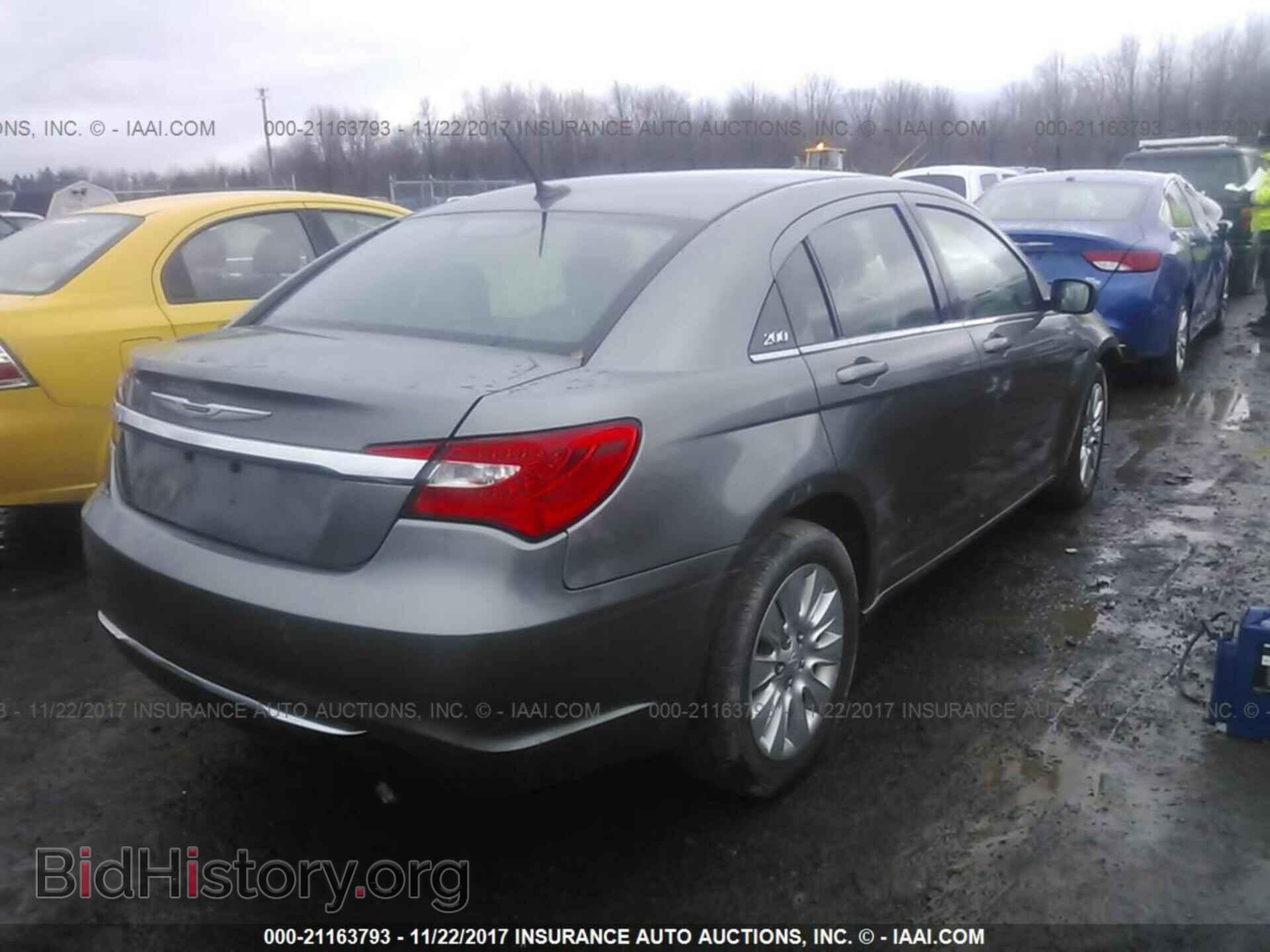 2013 Chrysler 200 - VIN: 1C3CCBAB6DN641408 - Фото 4