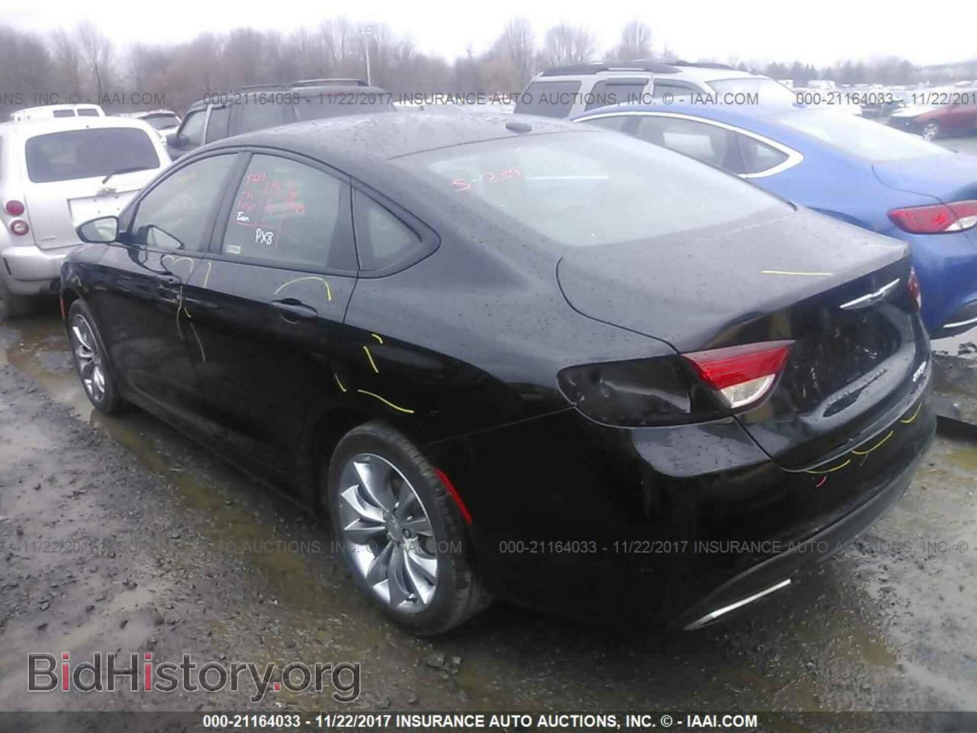 2015 Chrysler 200 - VIN: 1C3CCCBB3FN555318 - Фото 3