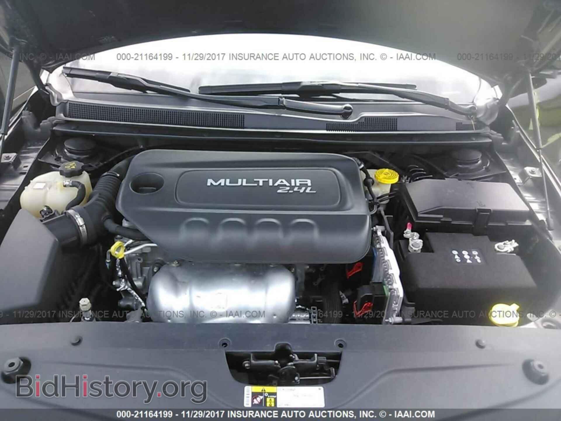 2015 Chrysler 200 - VIN: 1C3CCCABXFN743030 - Photo 10