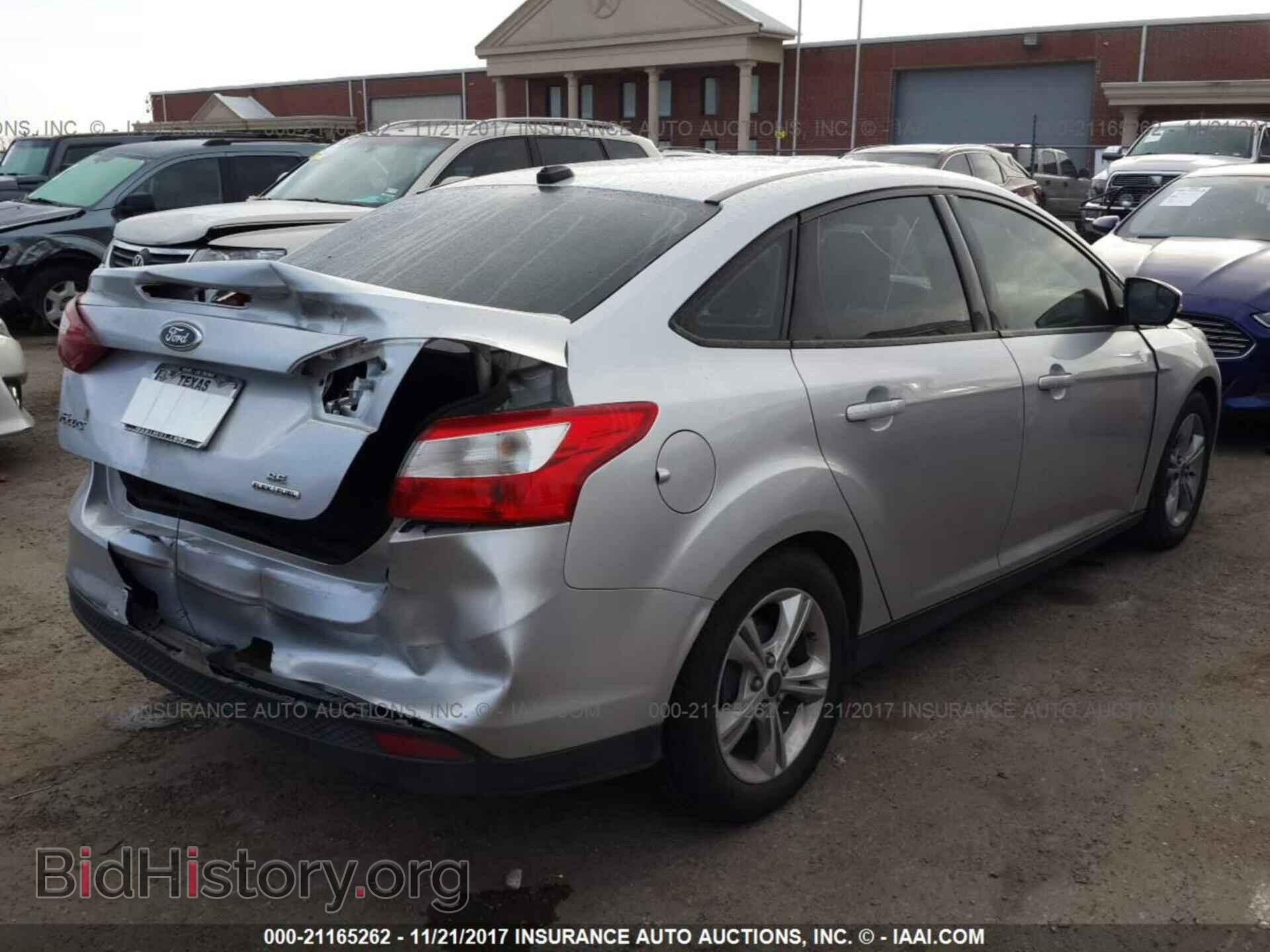 2014 Ford Focus - VIN: 1FADP3F29EL229201 - Photo 4