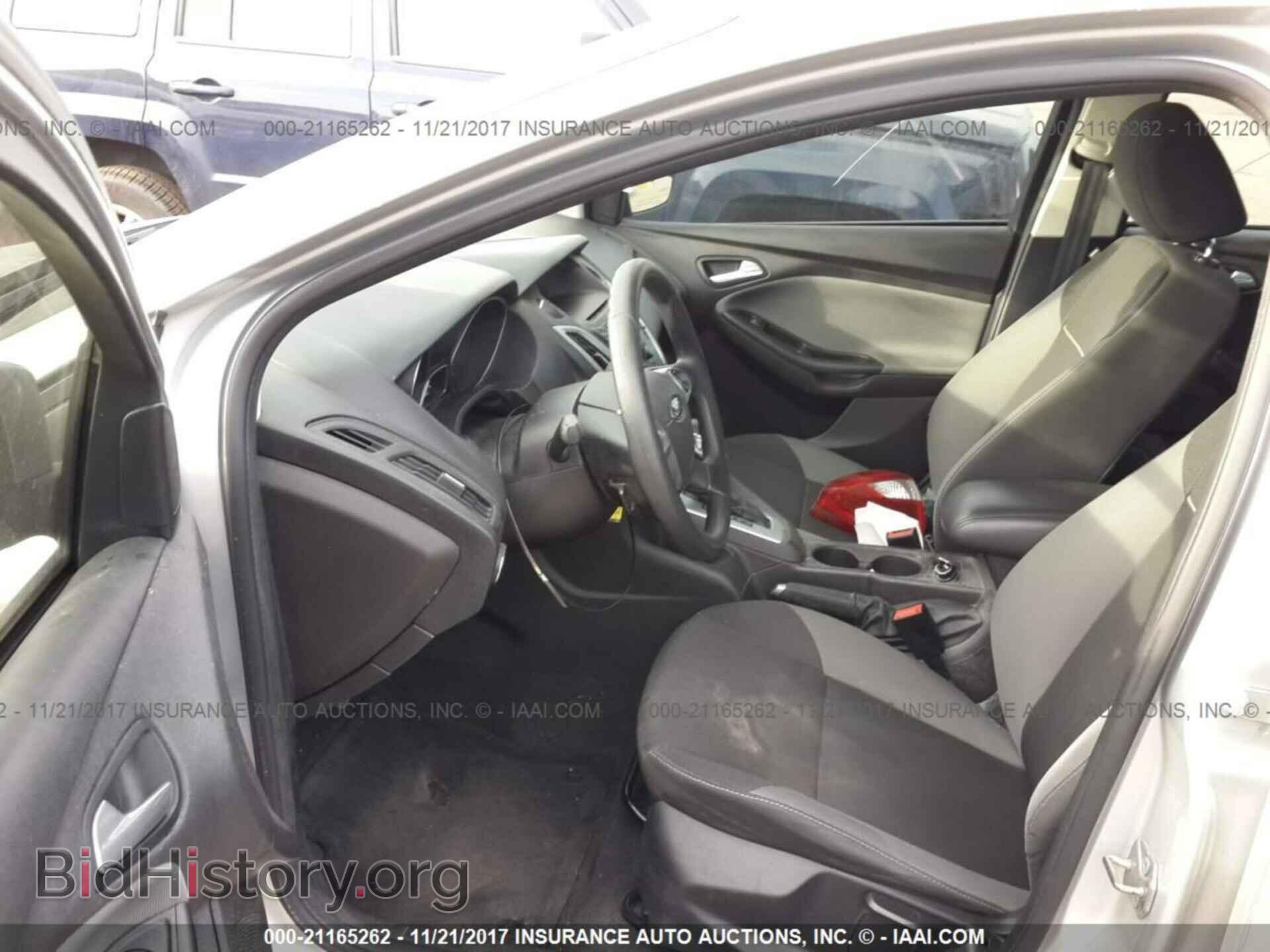 2014 Ford Focus - VIN: 1FADP3F29EL229201 - Photo 5