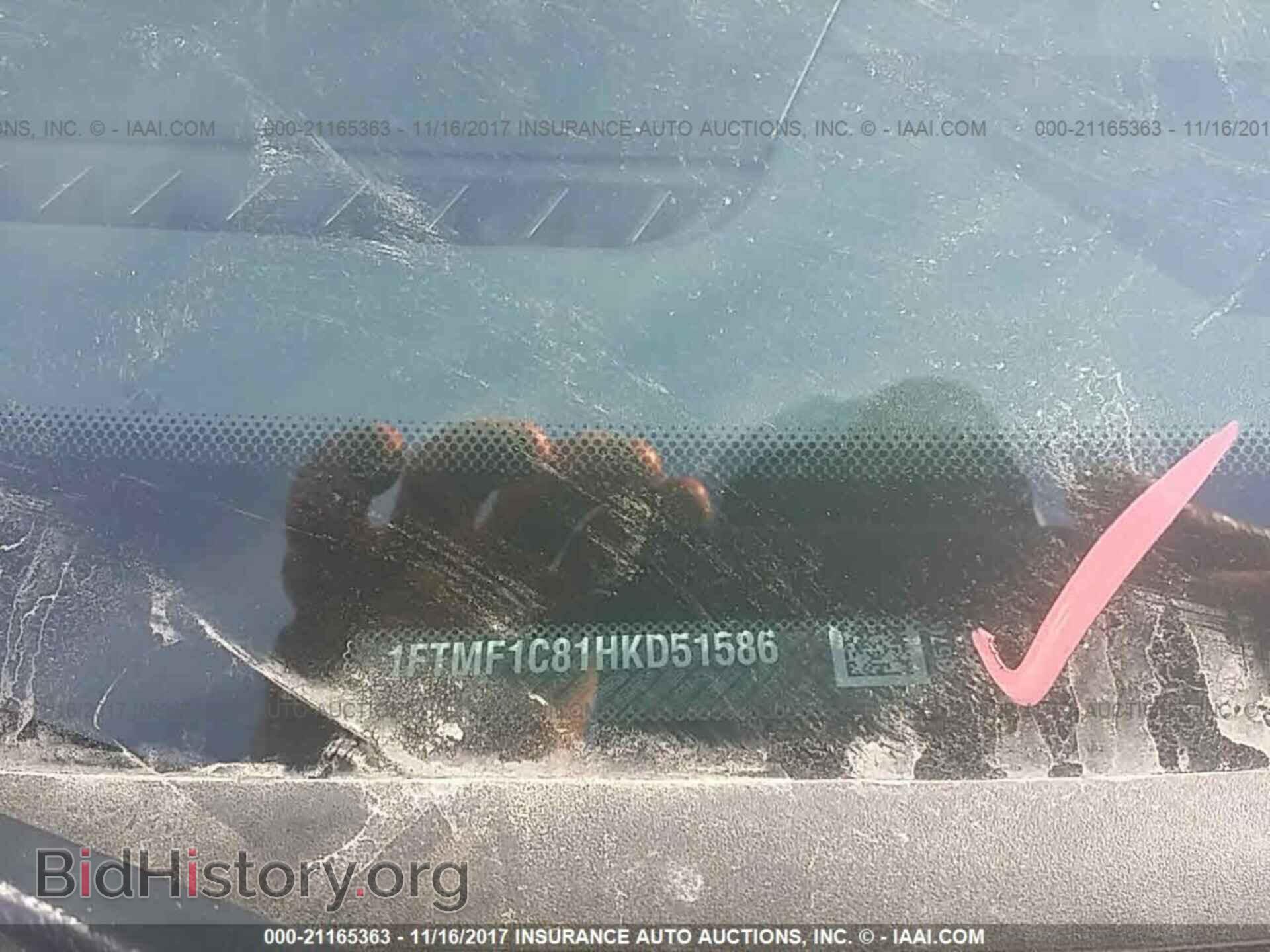 2017 Ford F150 - VIN: 1FTMF1C81HKD51586 - Фото 9