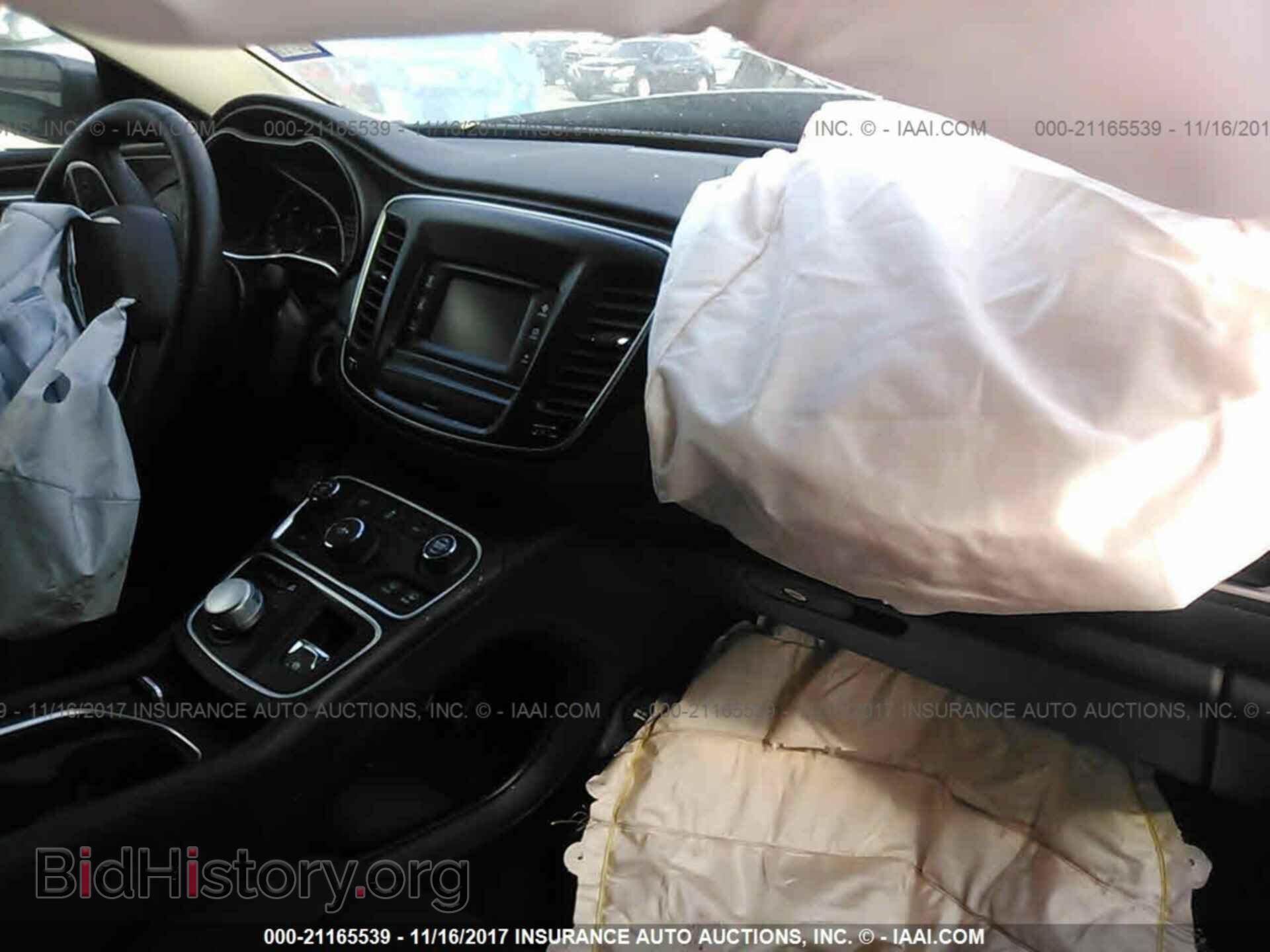 2016 Chrysler 200 - VIN: 1C3CCCAB5GN133070 - Фото 5