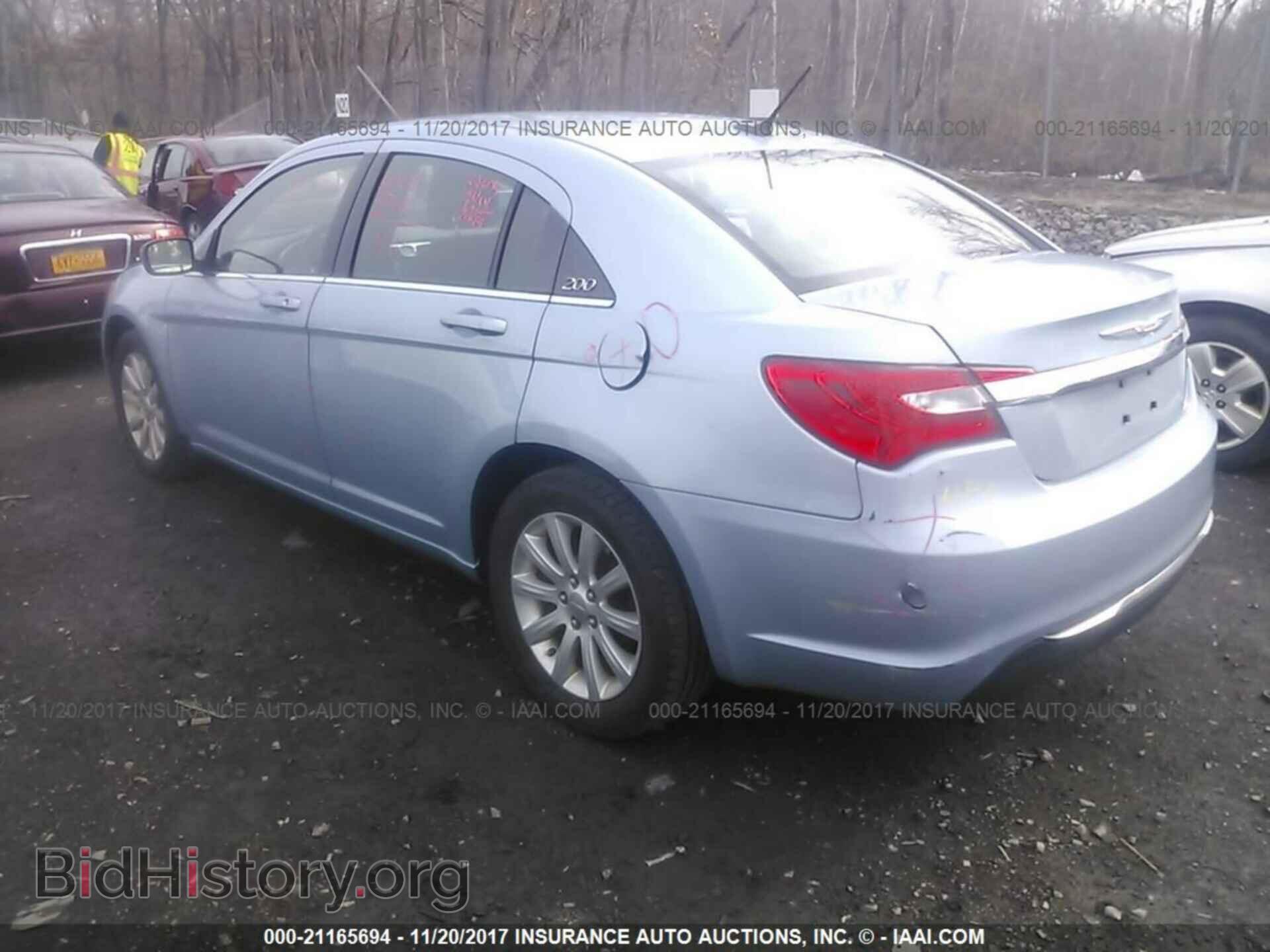 2012 Chrysler 200 - VIN: 1C3CCBBG0CN143200 - Photo 3