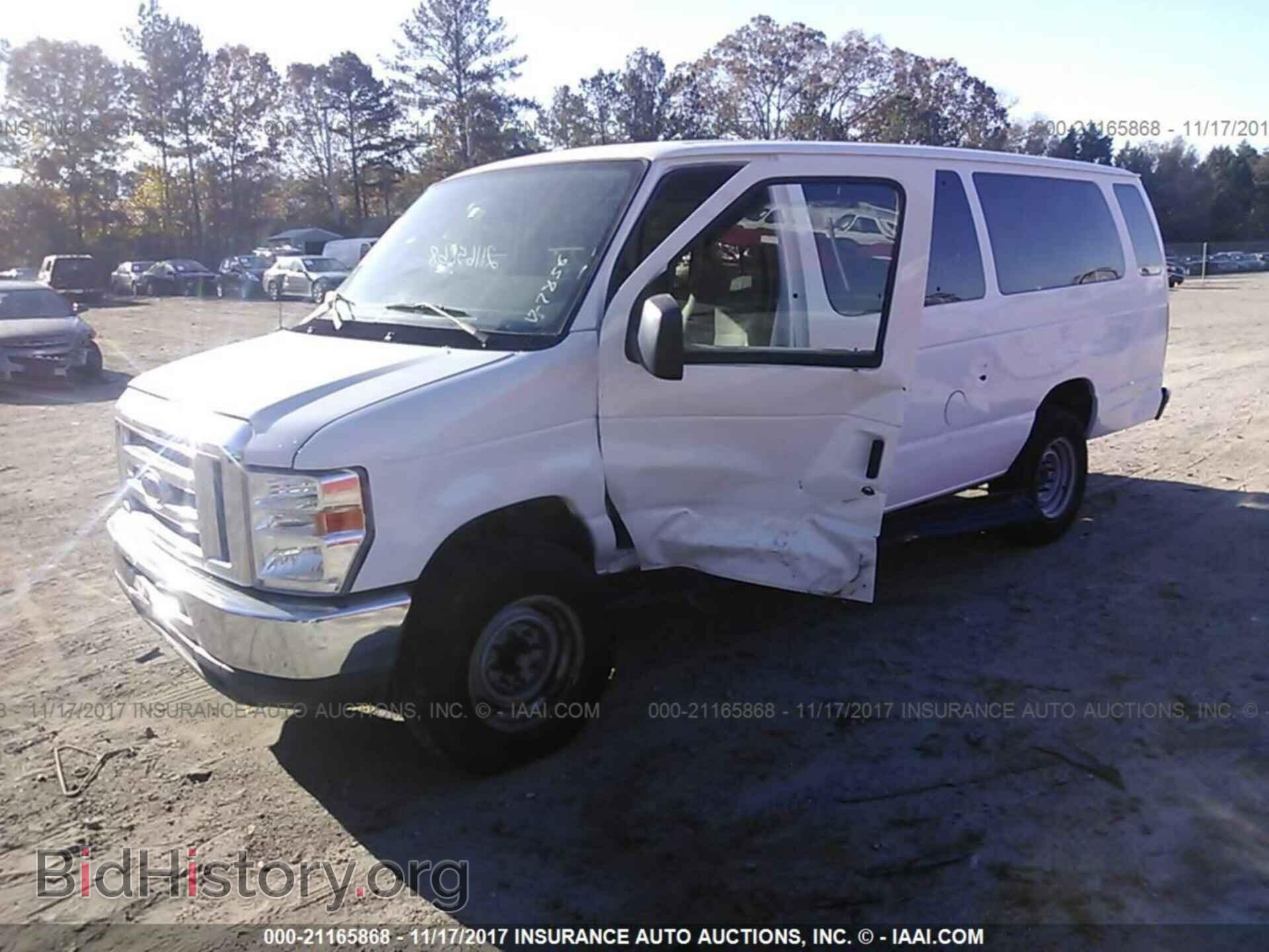 2012 Ford Econoline - VIN: 1FBSS3BL7CDB27955 - Фото 2
