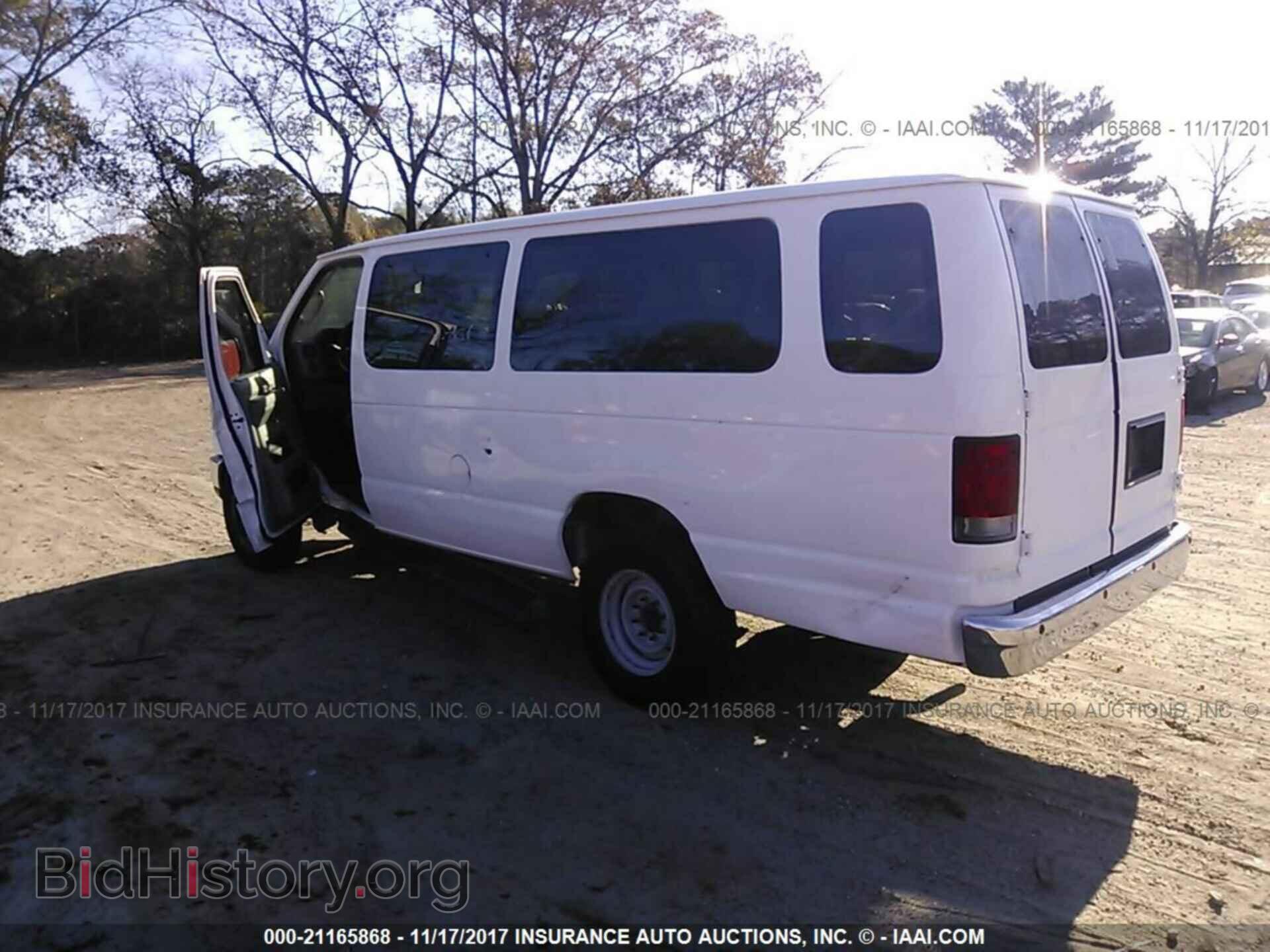 2012 Ford Econoline - VIN: 1FBSS3BL7CDB27955 - Фото 3