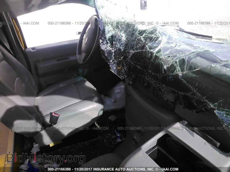 2014 Ford ECONOLINE (VIN 1FDWE3FS9EDA61736) — photo 5 of 10
