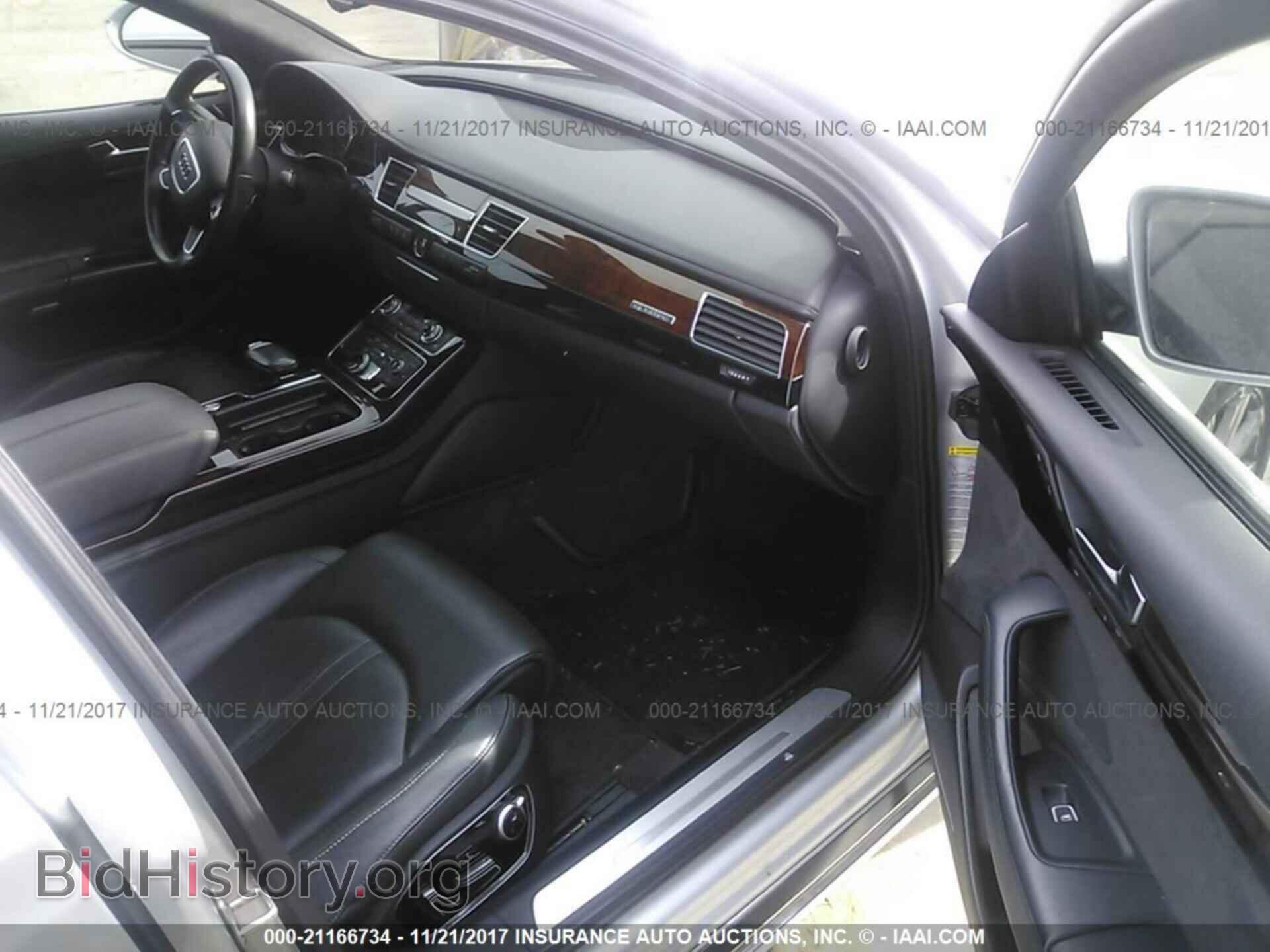 2011 Audi A8 - VIN: WAURVAFD3BN025647 - Photo 5