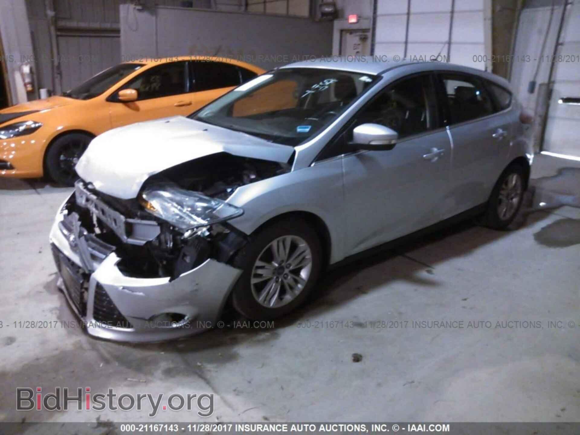 2012 Ford Focus - VIN: 1FAHP3M26CL164518 - Фото 2